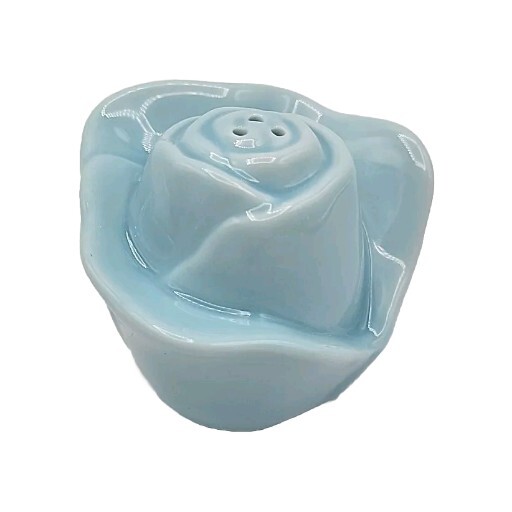 Blue Roses Ceramic Flowers Salt And Pepper Shakers NEW Cordon Bleu Inc