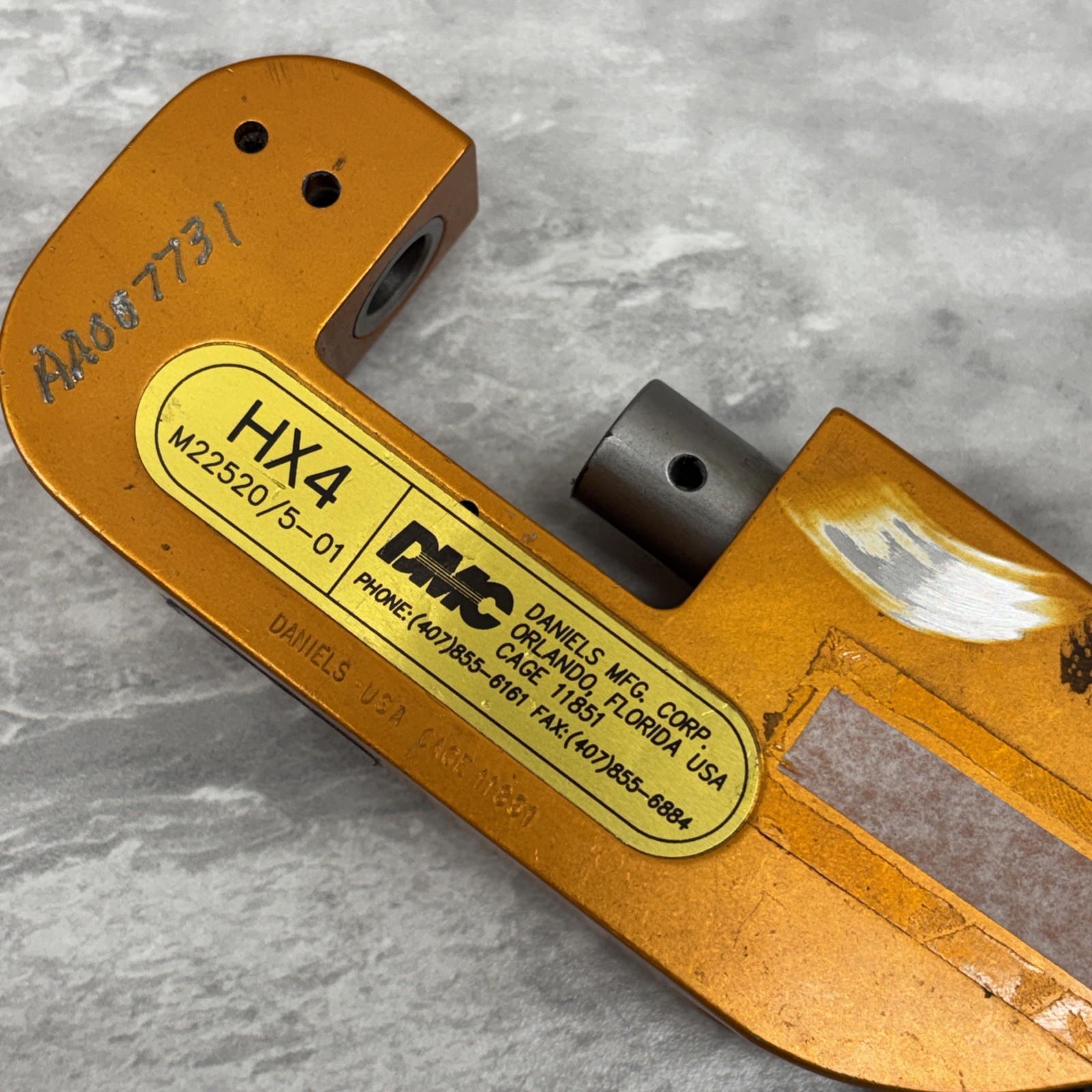 DMC Daniels HX4 M22520/5-01 Aviation Crimp Hand Tool