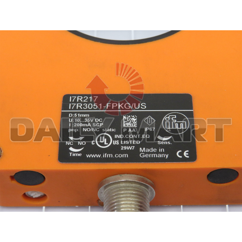 New In Box IFM I7R217 Proximity Switch Sensor