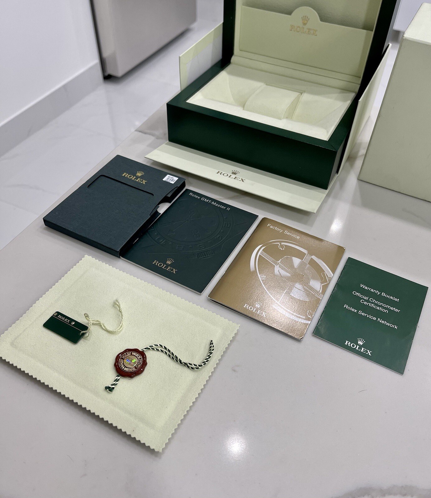 Authentic ROLEX GMT MASTER II Watch Box FULL SET Booklet Tag 116710 116713