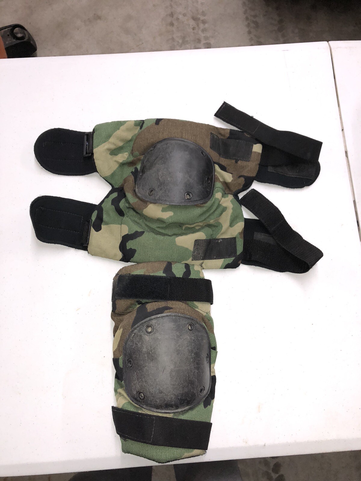 1 Pair KNEE PADS Woodland /COYOTE BROWN USGI Tactical Protective Military Small