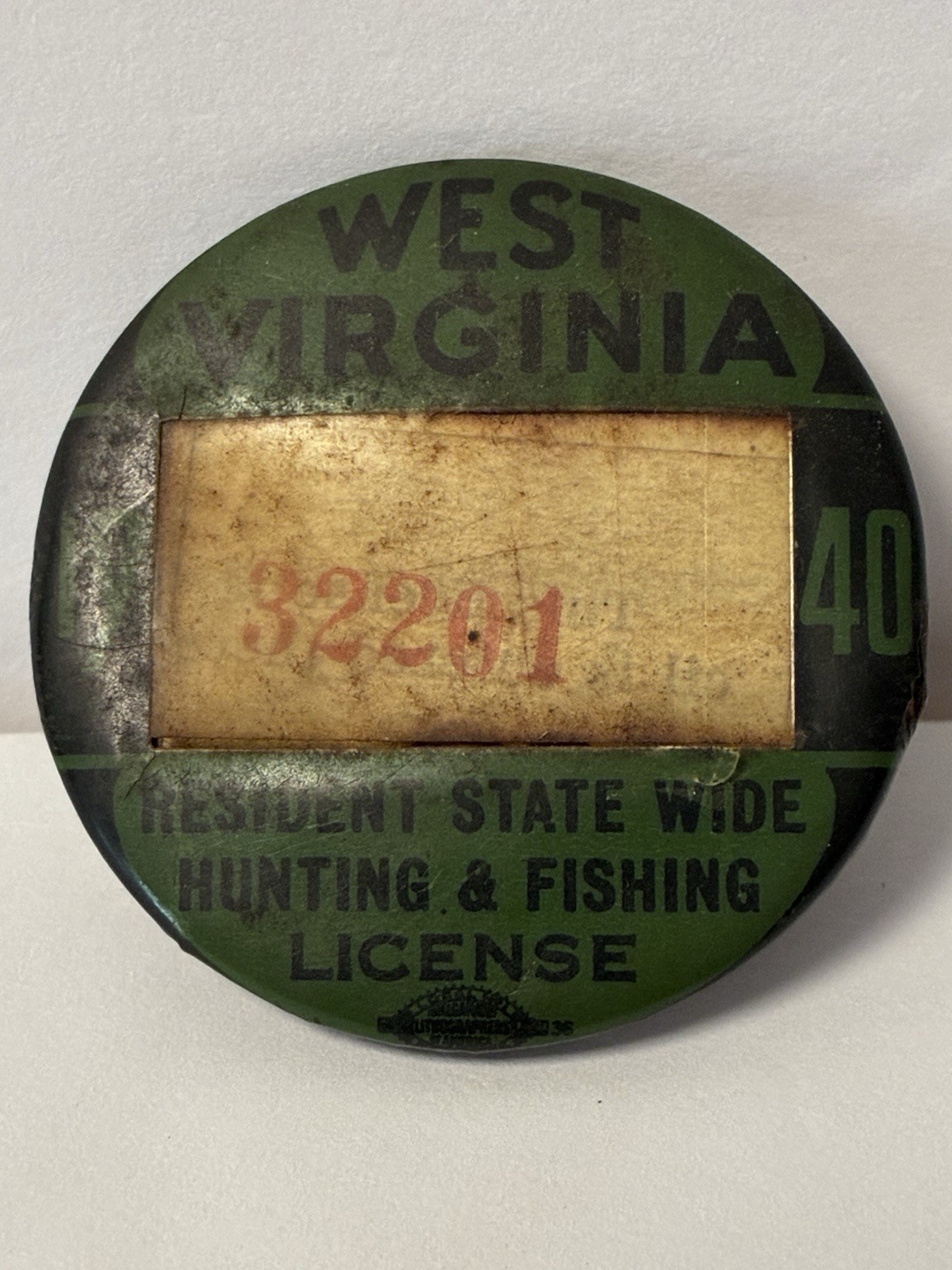Vintage 1940 West Virginia Resident Hunting/Fishing License Badge/Button/Pin