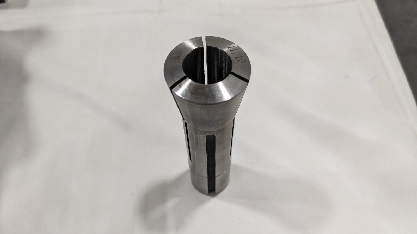 R8 Round Collet 11/16" Bore 7/16-20 Drawbar Thread Steel 231-4744