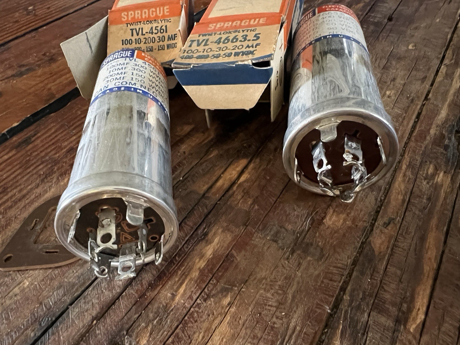 Lot of 4 Vintage NOS Sprague Twist Lok Electrolytic Capacitor Cans TVL