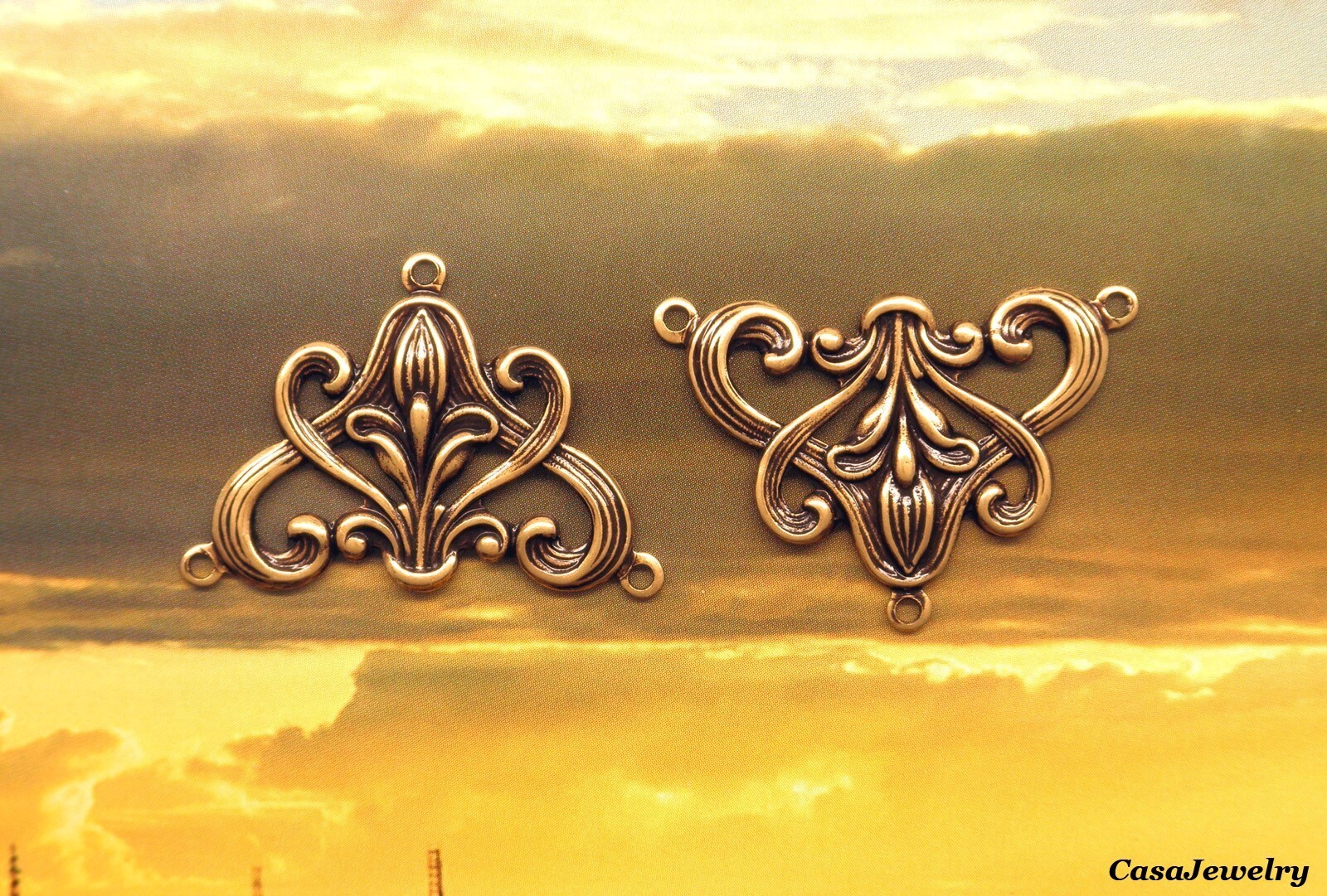 #1879 ANTIQUED GOLD FLORAL 3 RING "Y" CONNECTOR - 2 Pcs