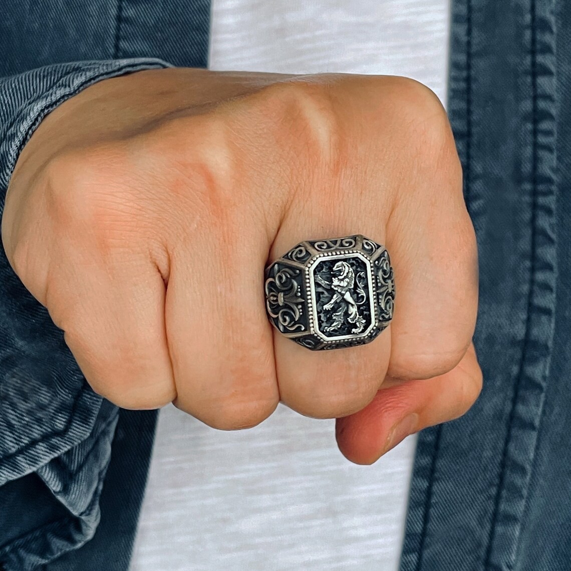 Scottish Rampant Lion Signet Ring 925 Sterling Silver Oxidized Ring Duty Free