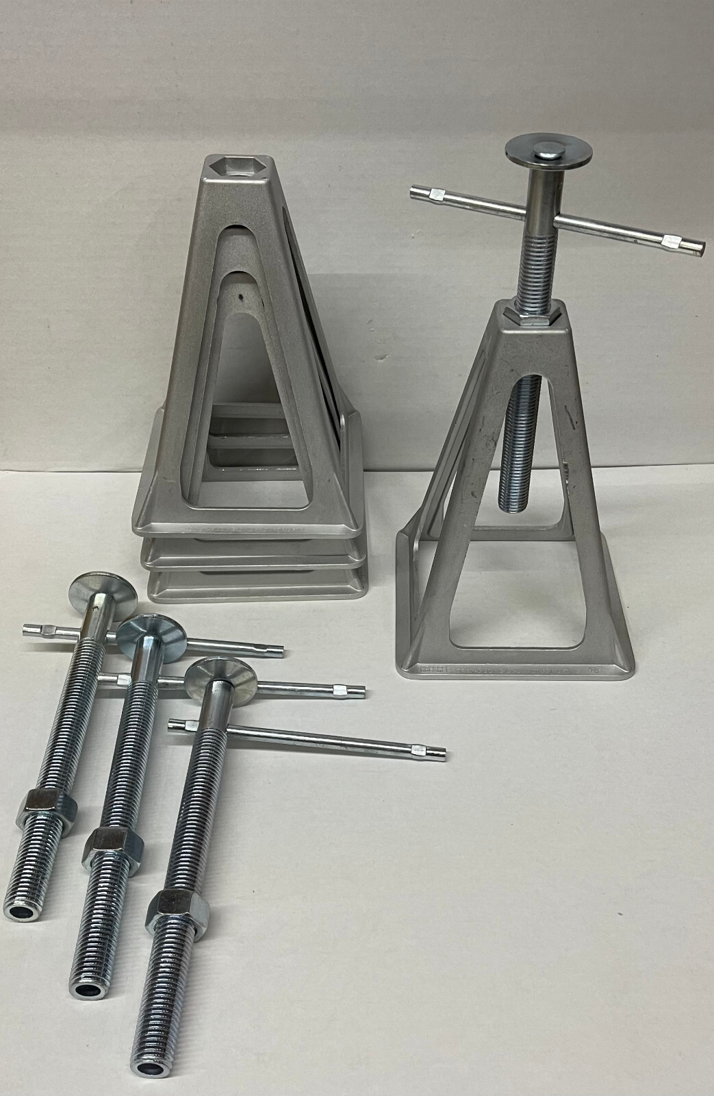 RV Stack Jacks Trailer Stabilizer Aluminum Camper Leveling Jack Stands 4 Pack