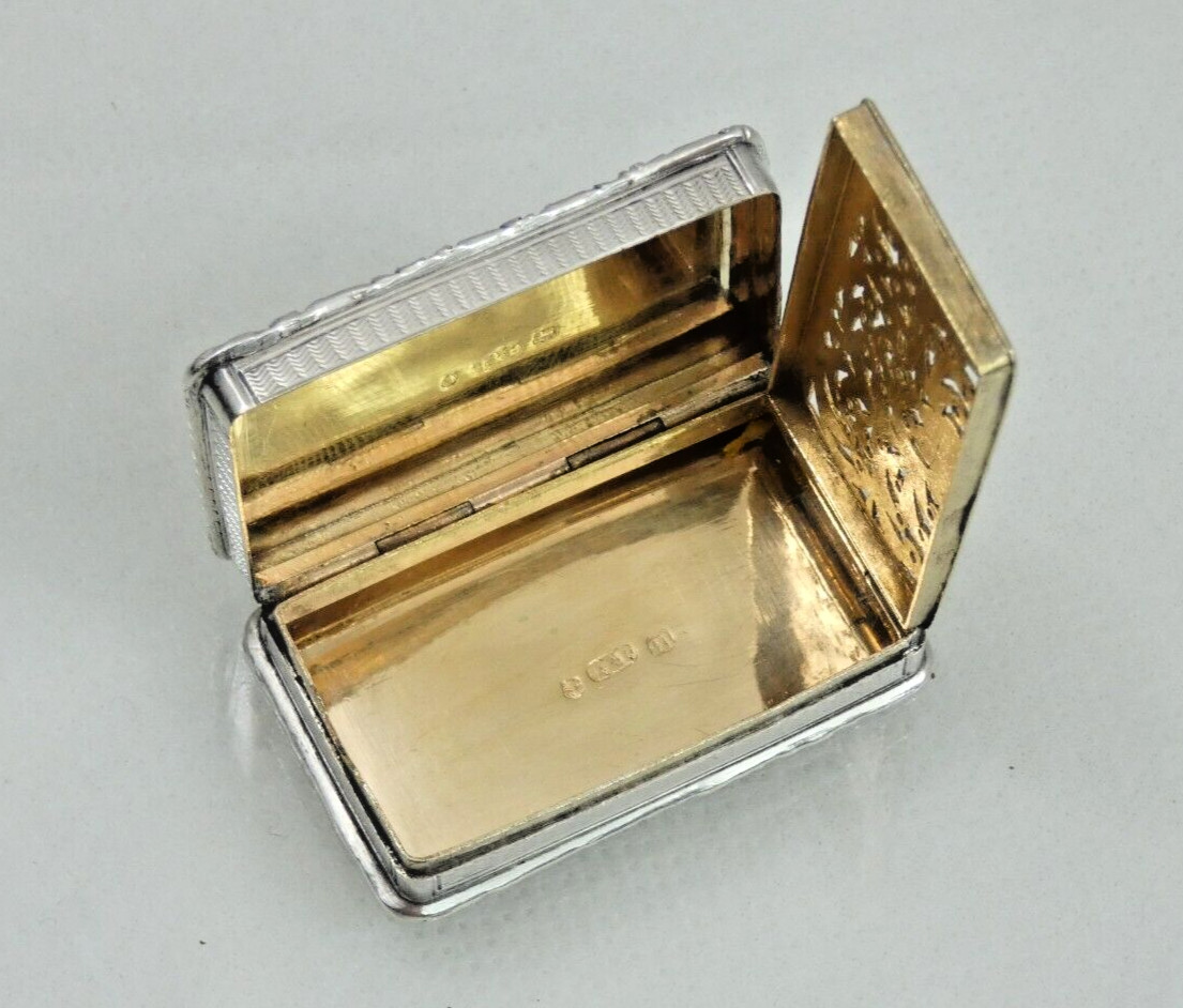 RARE 1810 ENGLISH GEORGIAN STERLING SILVER CASTLE TOP VINAIGRETTE ARCHITECTURAL