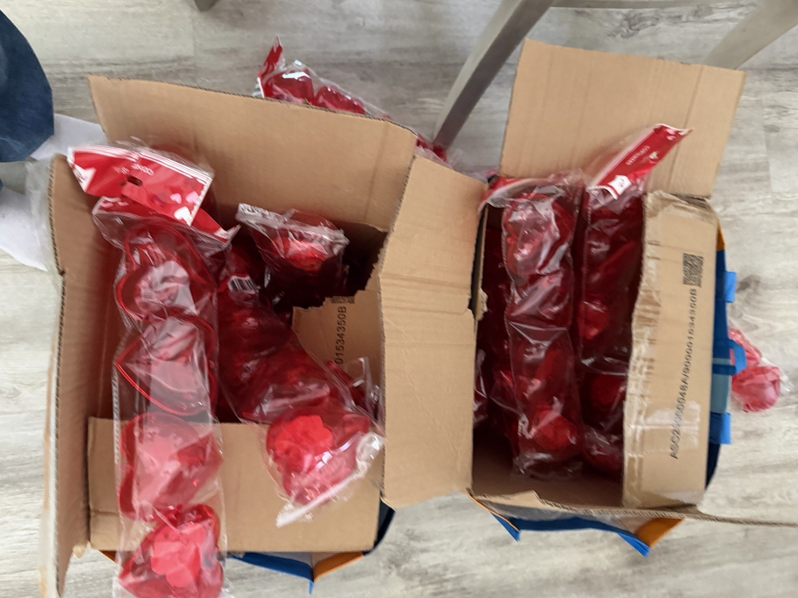 Heart Shaped Clear Red Plastic Containers w/tags 4 Pcs Party Supplies New