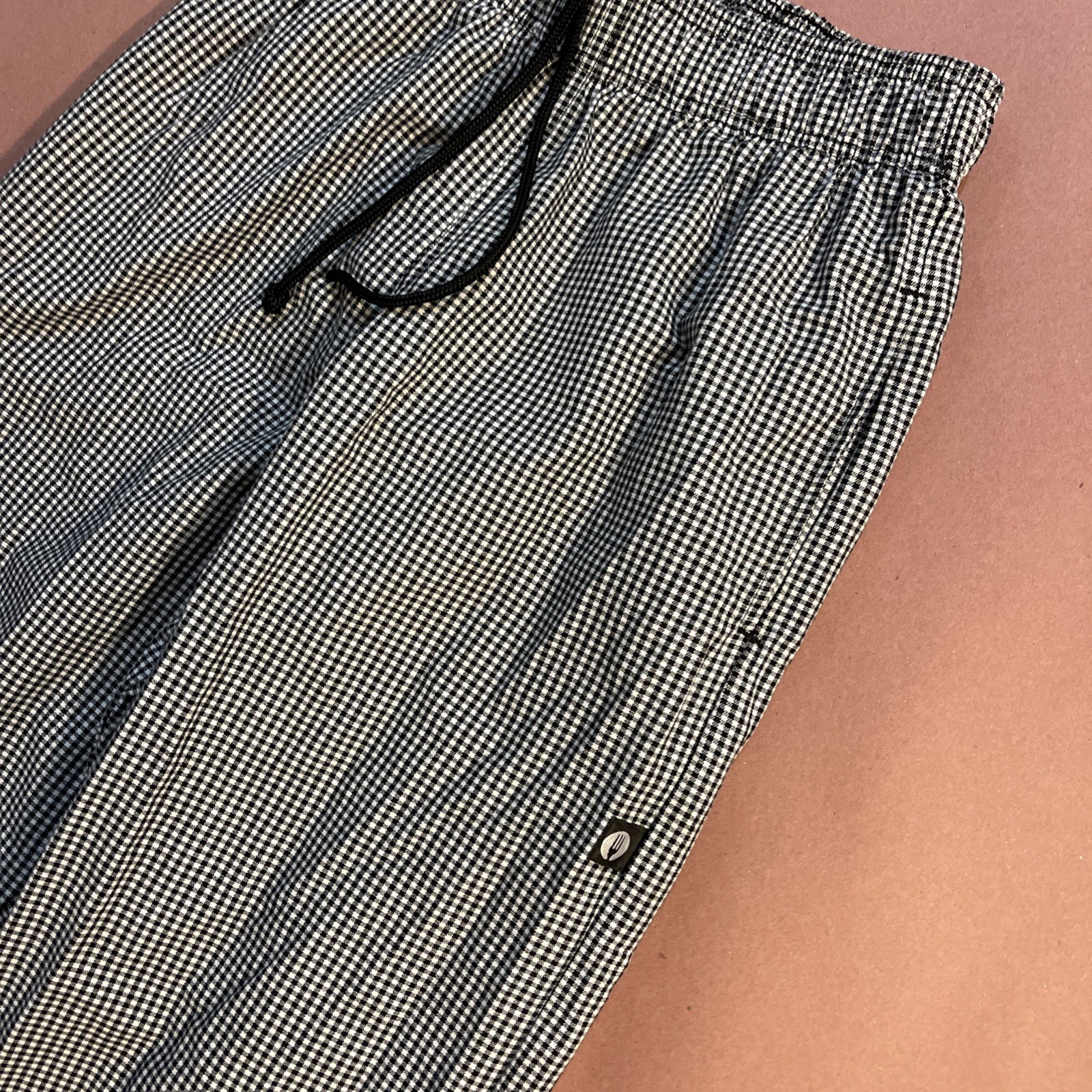 CHEF WORKS BLACK & WHITE CHECKERED DRAWSTRING PANTS SIZE SMALL