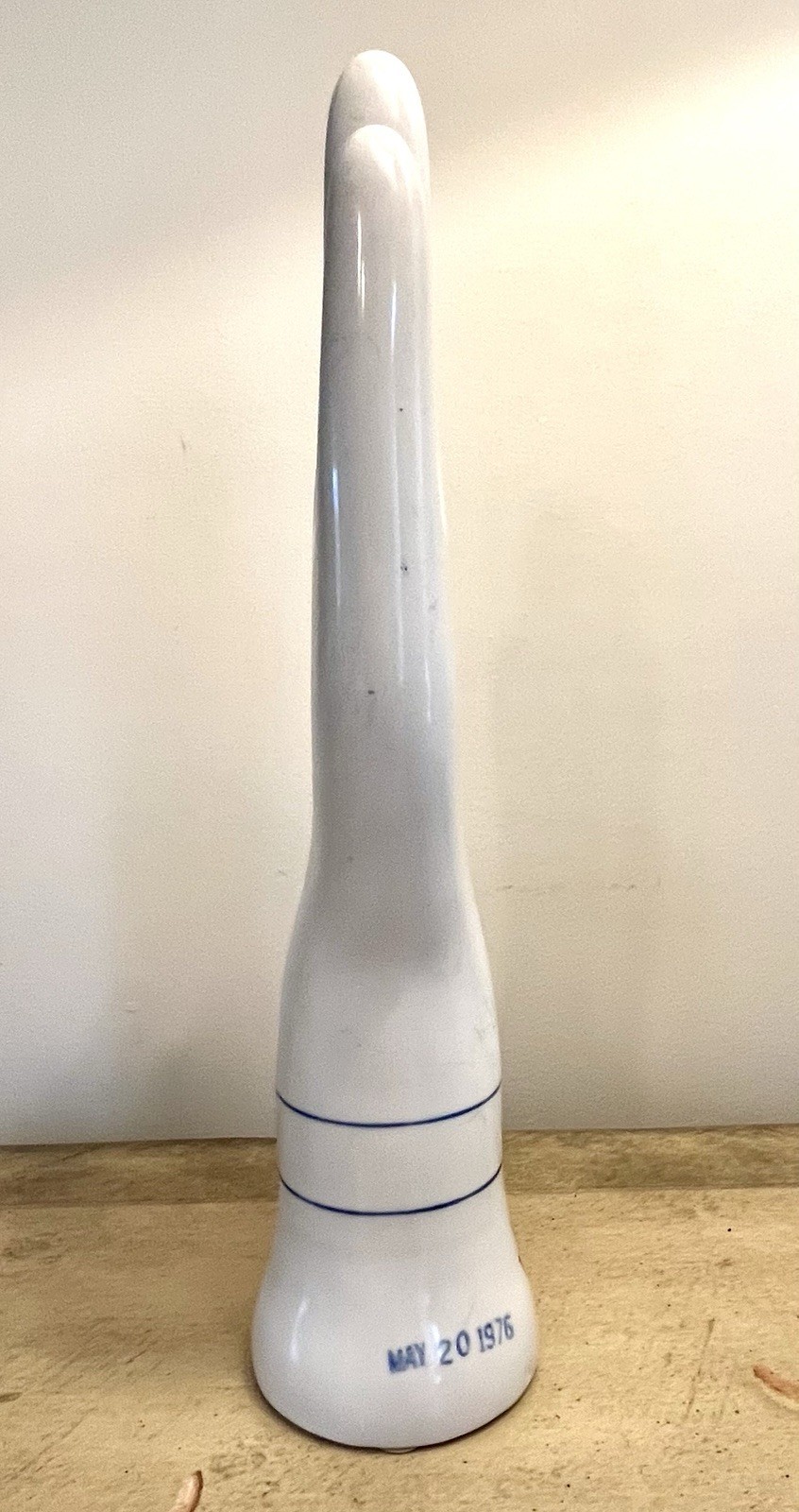 Vtg 1976 GENERAL PORCELAIN Commercial Large Hand Glove Mold Mannequin 14”Display