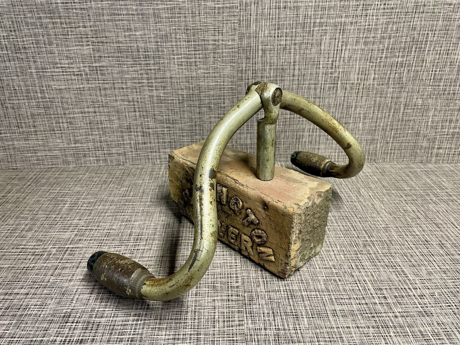 Circa 1900 Antique Kelly Adjustable handlebars