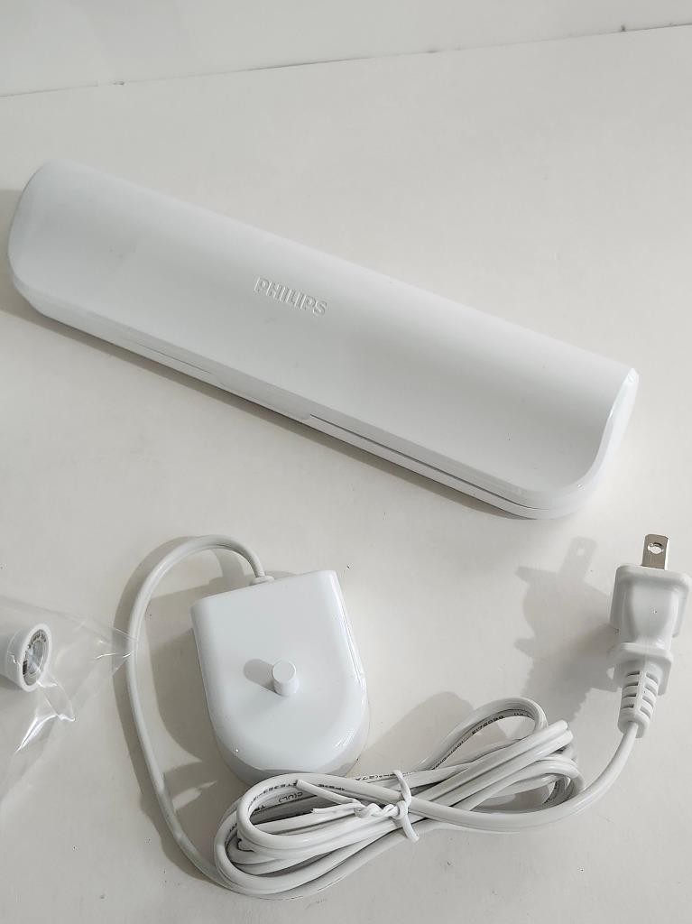 Philips Sonicare ProtectiveClean 6100 HX6877/21 ToothBrush White,Please Read