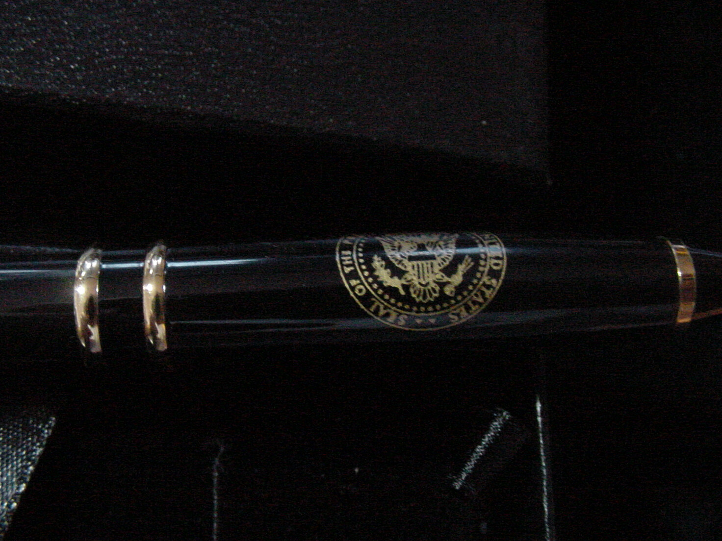 Presidential seal President BARACK OBAMA BLACK Ballpoint Pen - Free Shipping