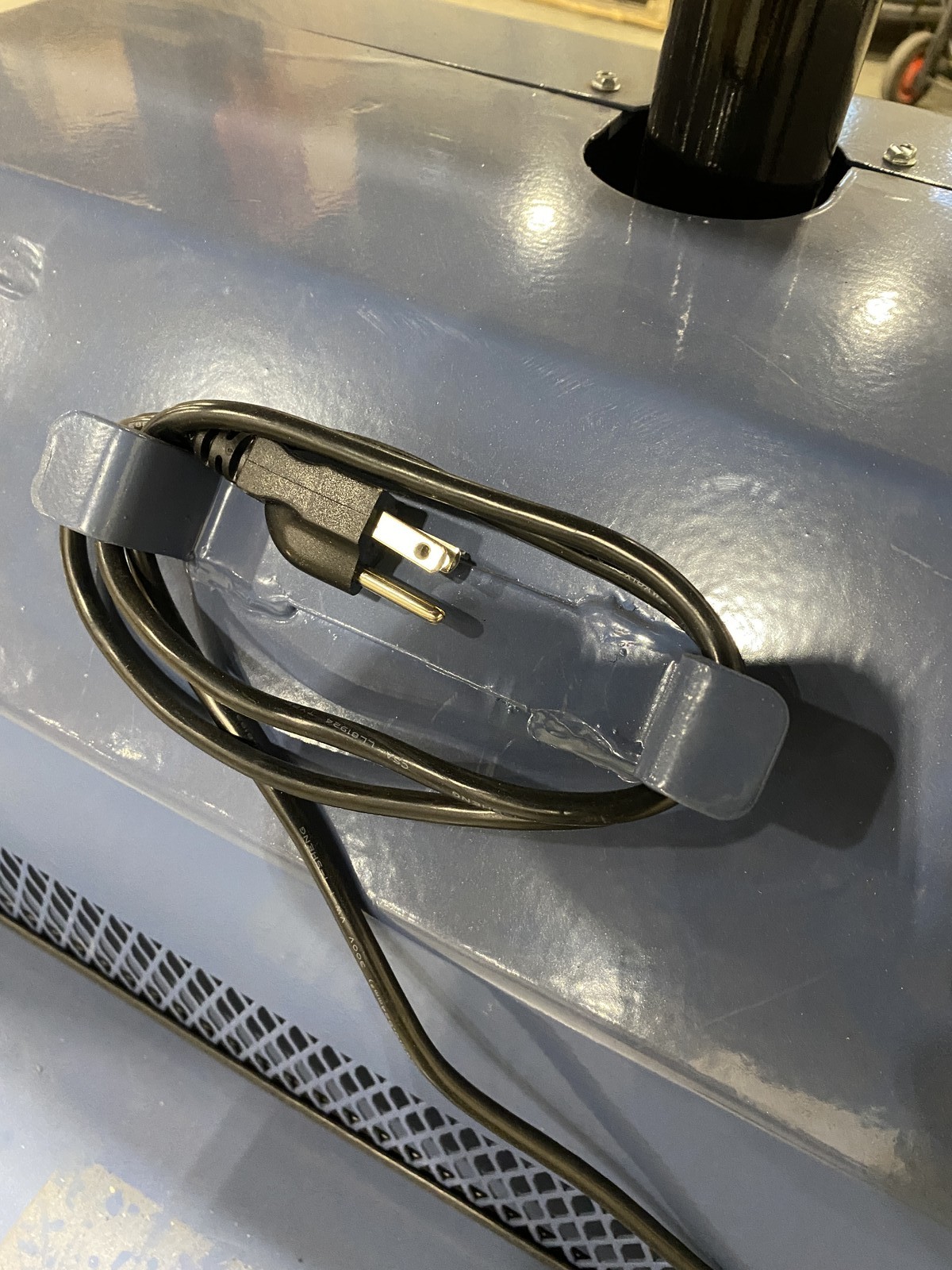 Wesco 32” x 48” Powered Lift Table 4000 Lb. Capacity 261105