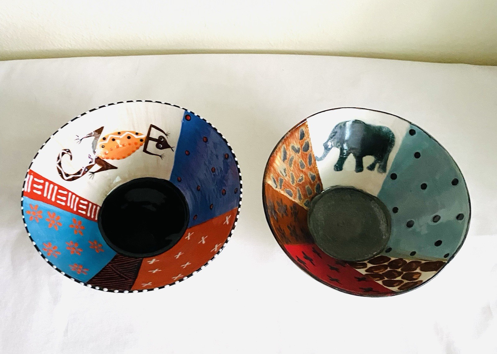 Pair VTG Elsona South African Hand Painted Ceramic 6" Bowls Elephant Signed