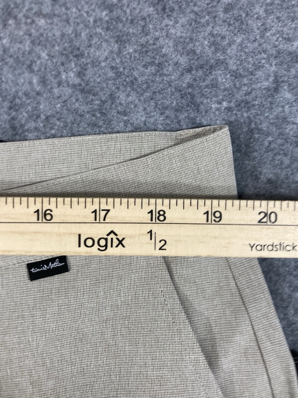 Travis Mathew Beck Golf Chino Shorts Mens 38 Khaki Stretch Wrinkle Resistant NWT