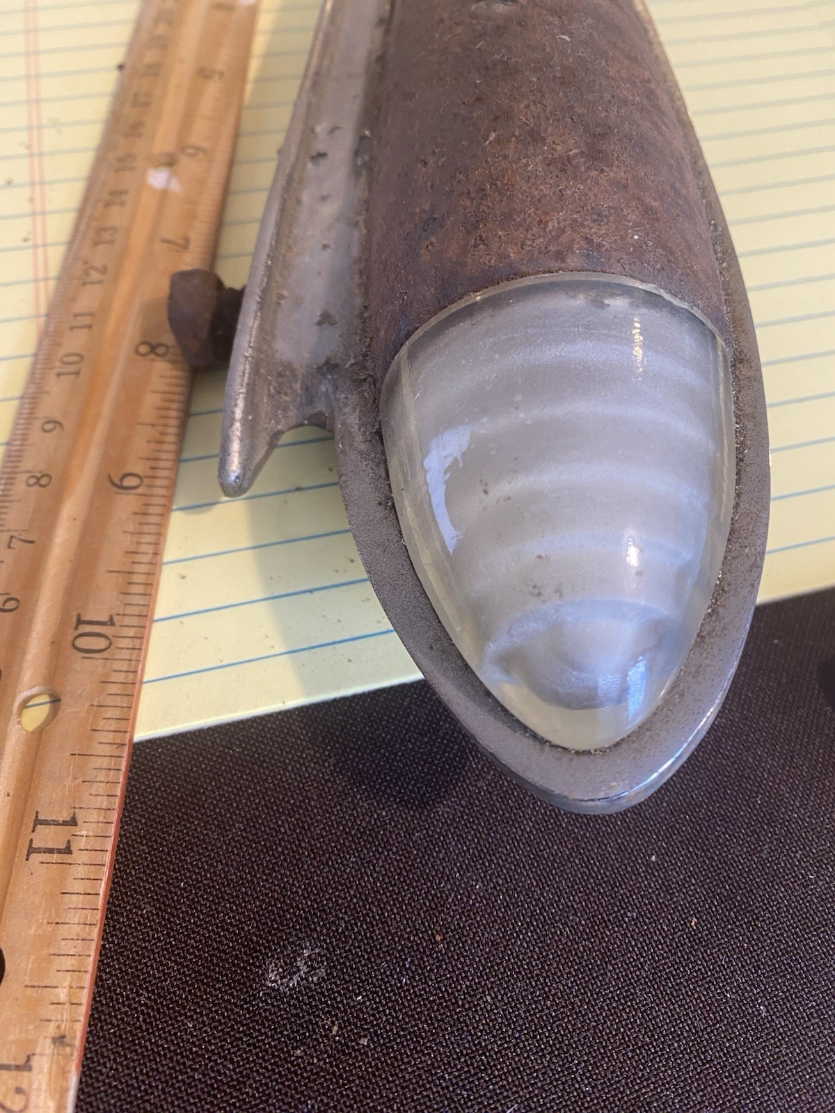 VINTAGE BUICK COUPE FENDER PARKING LIGHT? BUICK/ CHEVROLET LOOK! SOLD AS IS