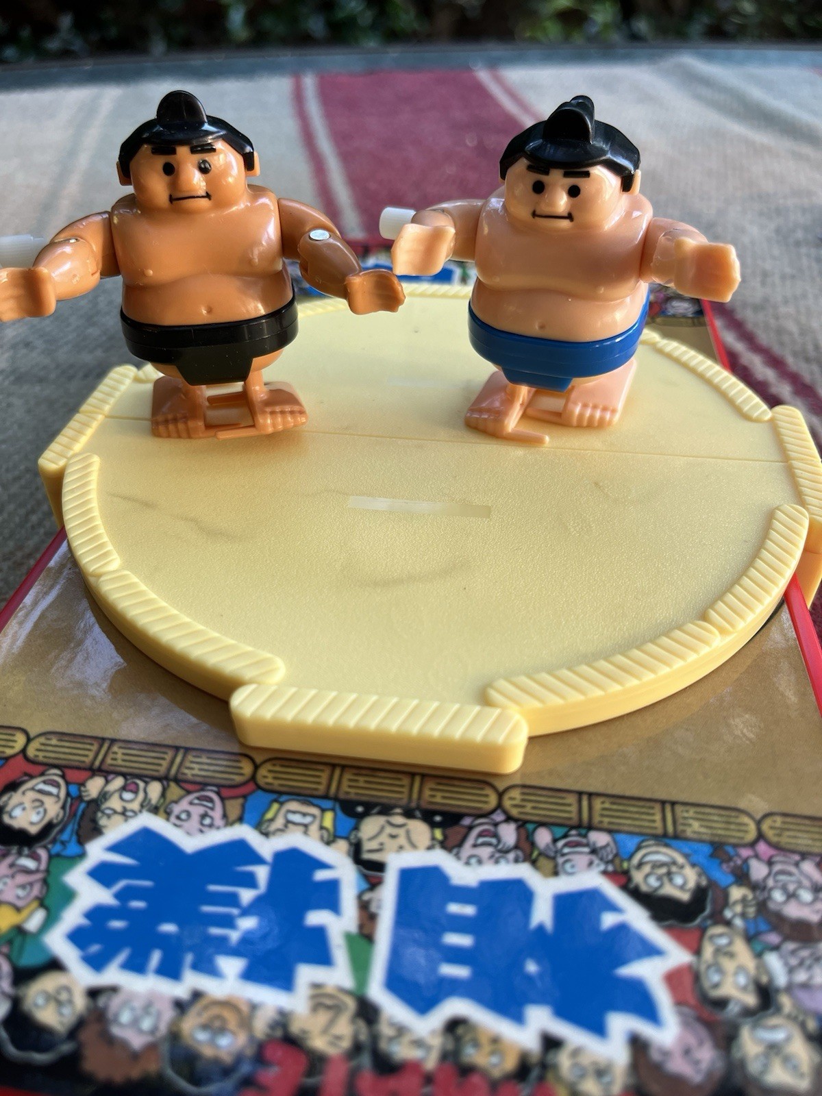1980 TOMY WIND-UP SUMO WRESTLERS W/ RING & CARRYING CASE