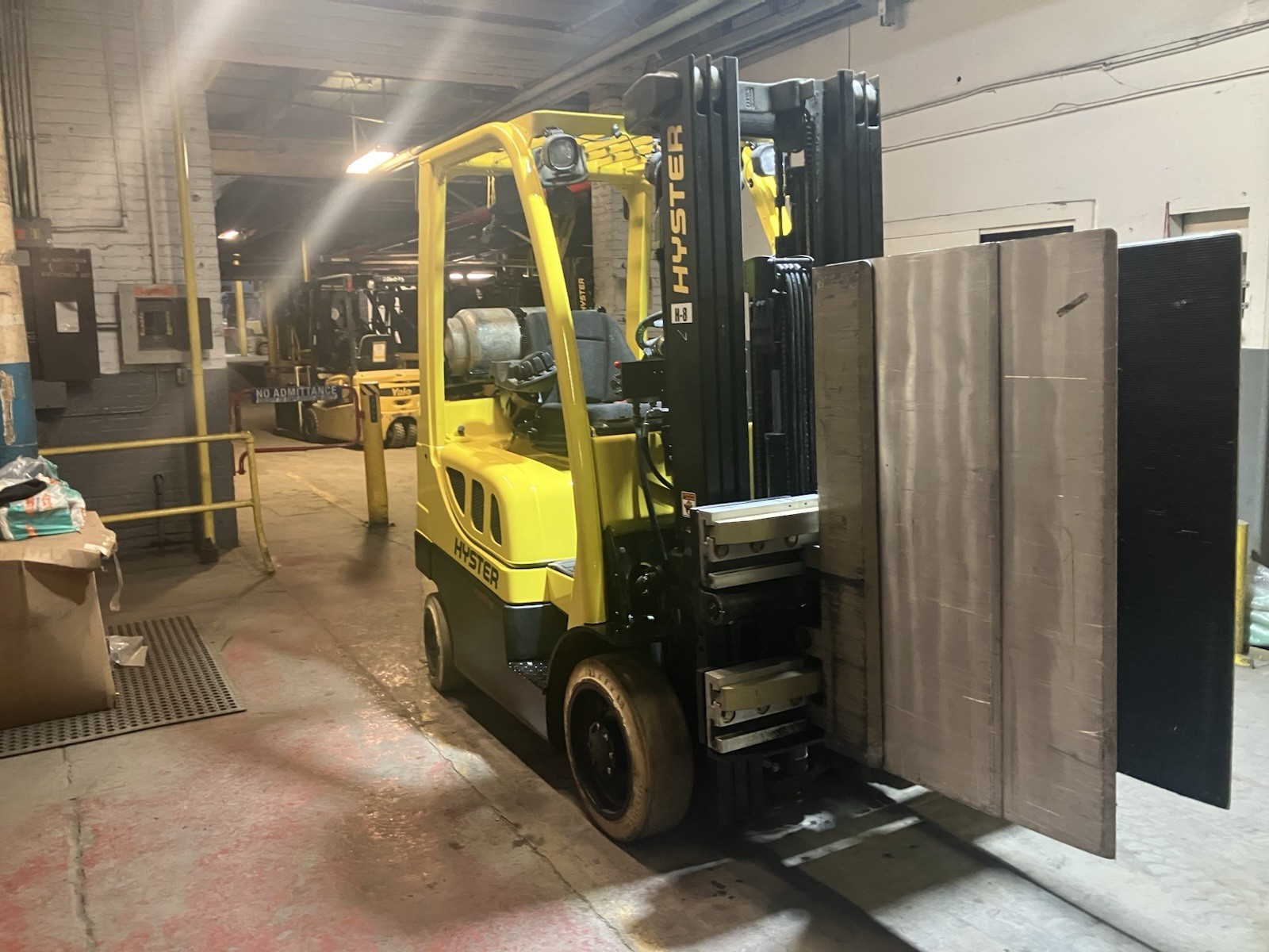 2019 Hyster 5000 LB  Forklift with Carton Clamp and 3 Stage Mast