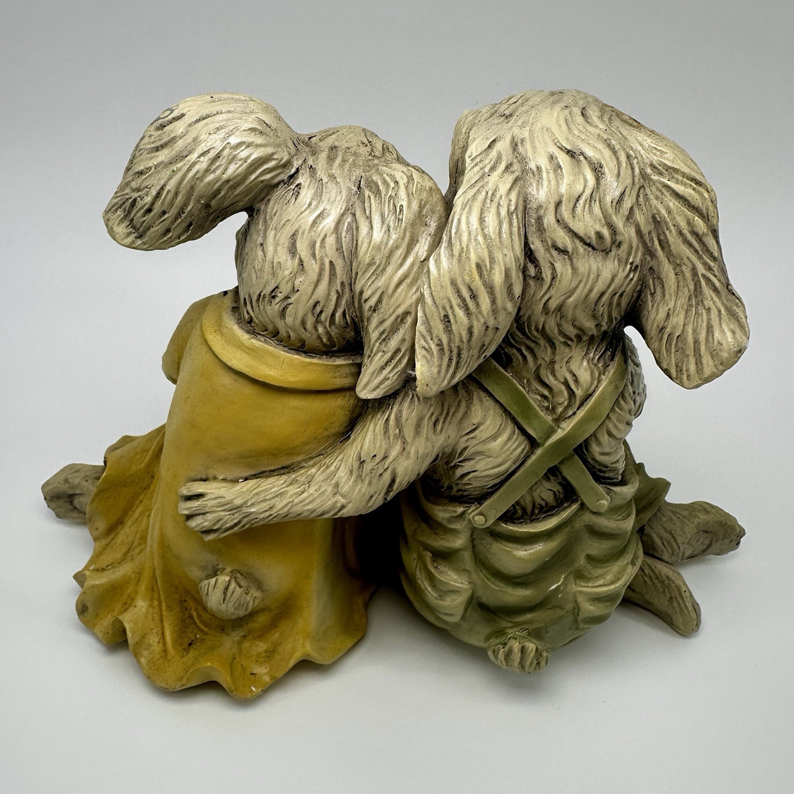 Chrisdon Rabbit Couple Holding Basket Figurine Resin Statue Vintage Easter Decor