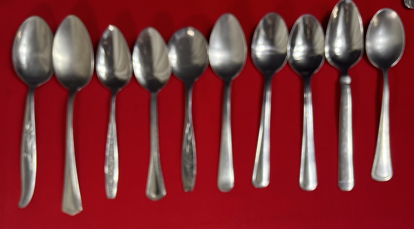 Lot 100 Assorted Stainless Steel Soup & Tea Spoons Flatware + 3 Serving Spoons