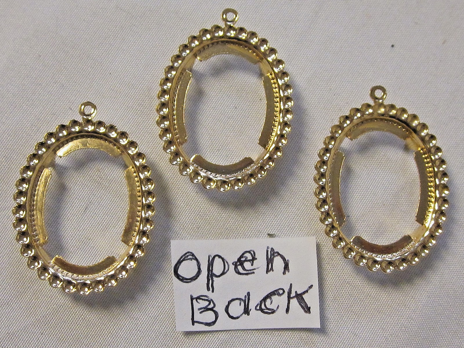 12pc Rare Prong Set HAMILTON GOLD PLATED 25x18mm Oval Cameo Pendant Settings NOS