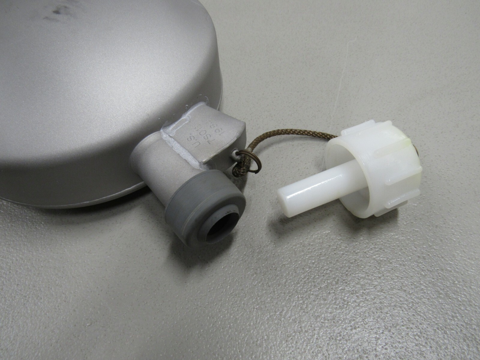 US Military Insulated Arctic Canteen Cold Weather CRESS 1984 Dated New Old Stock