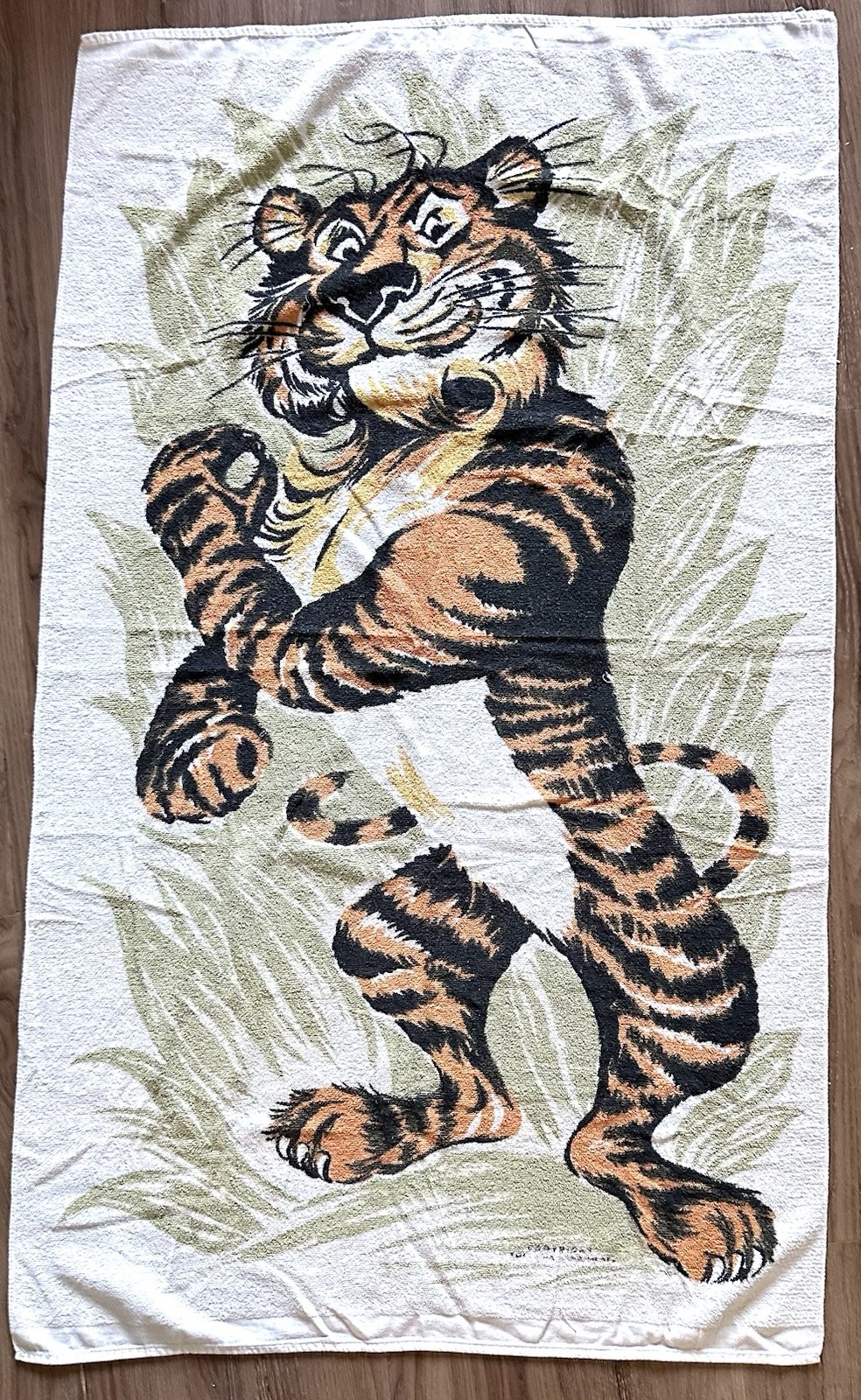VINTAGE ESSO EXXON 1960s Tiger Beach Cannon Towel Terry cloth Advertising Fuel
