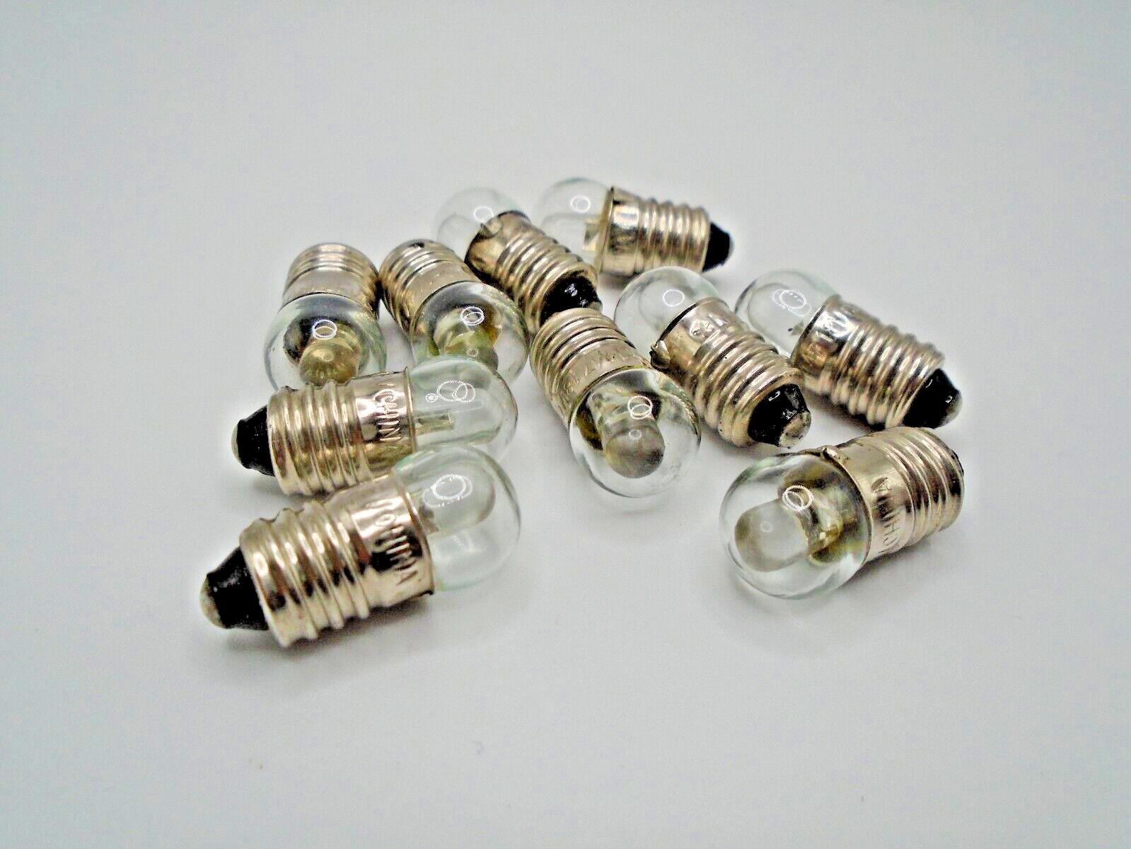 1447 LED CLEAR "TEN" LED AMERICAN FLYER  BULBS SCREW  18 VOLT 1447 CLEAR  LED