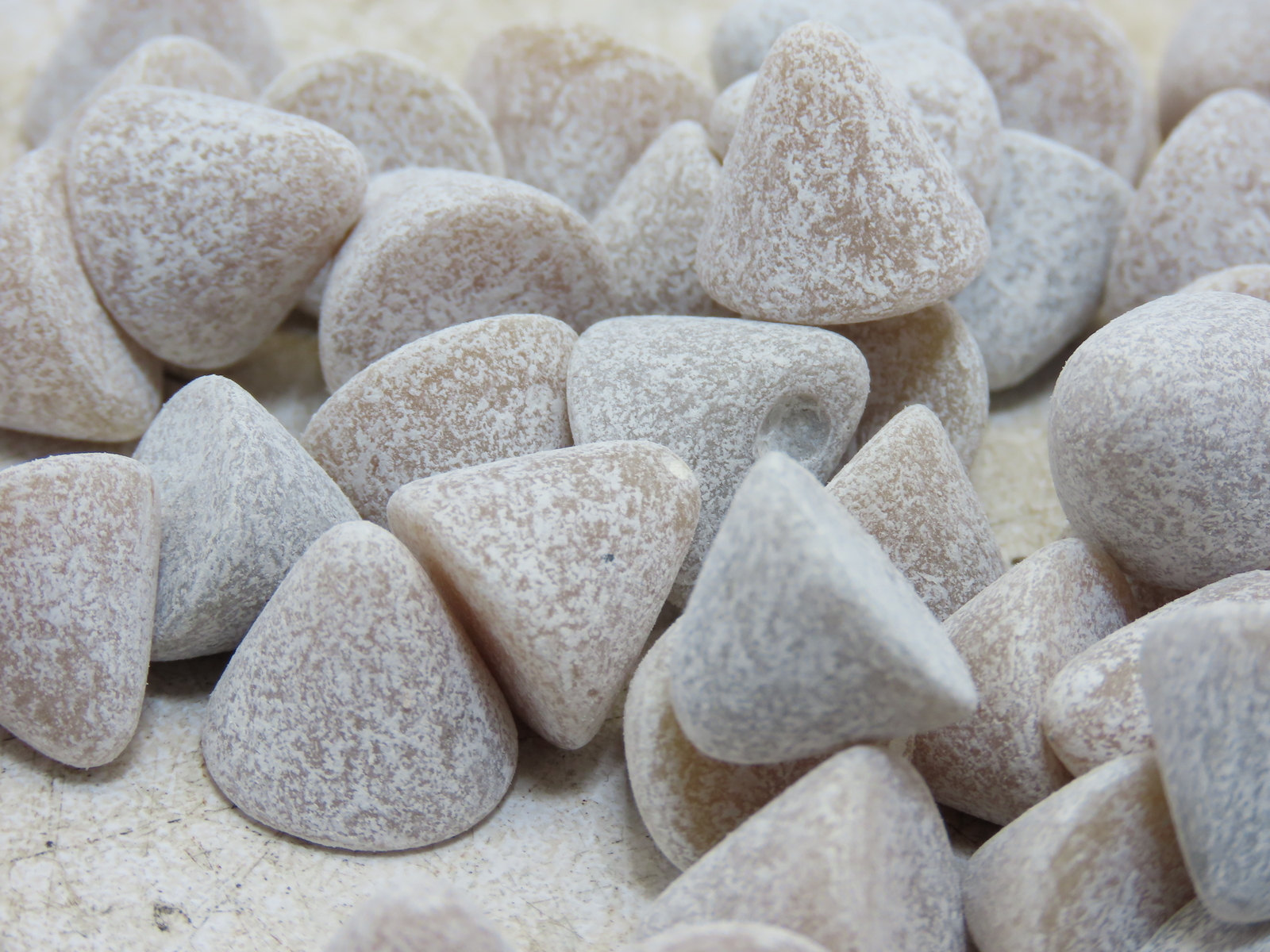 25LB Cu Ft Ceramic Tumbling Polishing Buffing Deburring Media Cone Shape