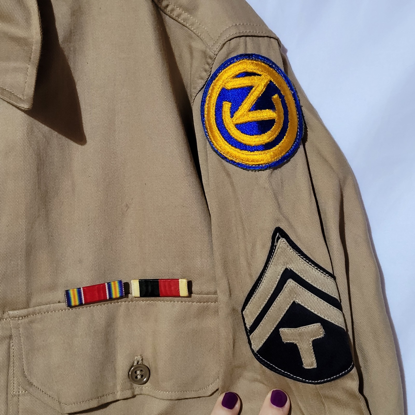 WWII US Army Uniform Shirt 15/33 LS w/ 1st Infantry & Ozark Division