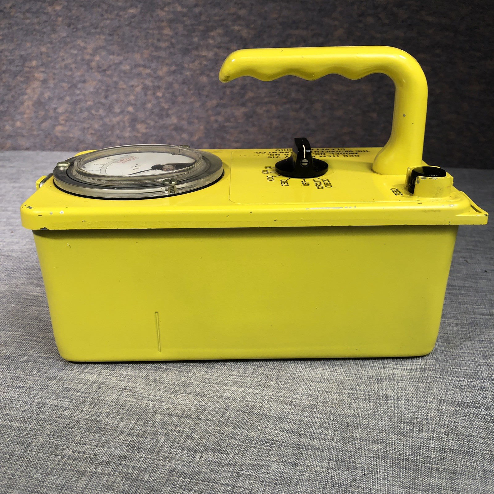 Victoreen CDV-715 Civil Defense Radiation Survey Meter Cold War Fallout Shelter