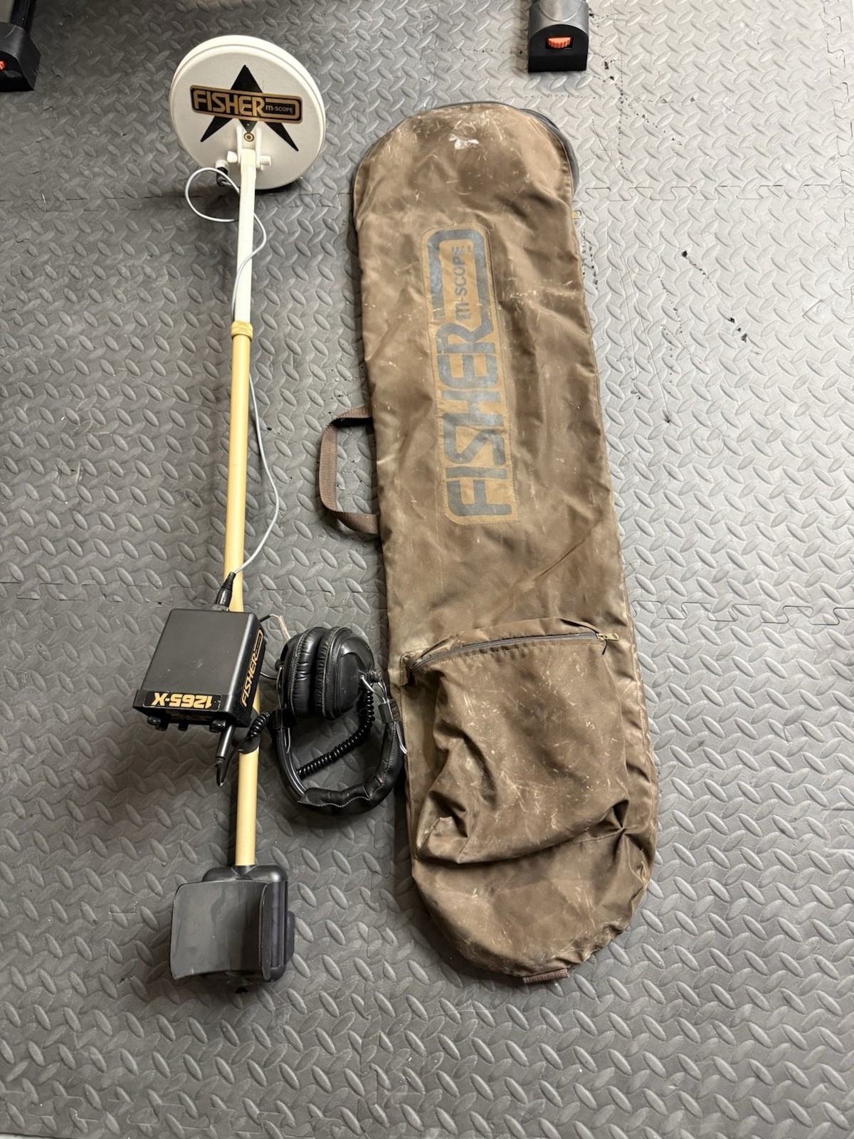 Fisher M-Scope 1265-X Metal Detector Tested Works W/ Carrying Bag & Headphones