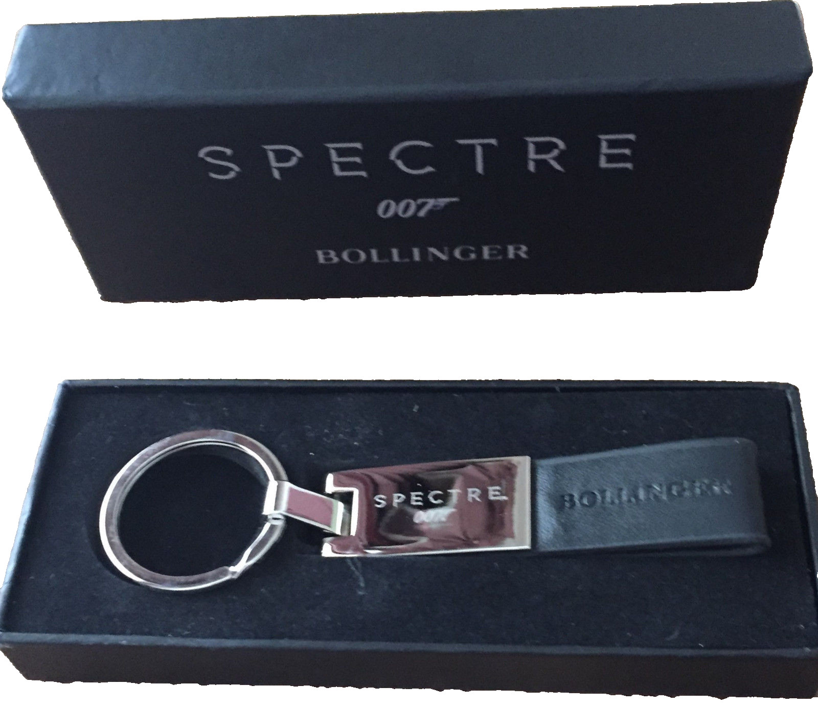 BOLLINGER CHAMPAGNE JAMES BOND 007 SPECTRE KEYRING COLLECTORS ITEM RARE