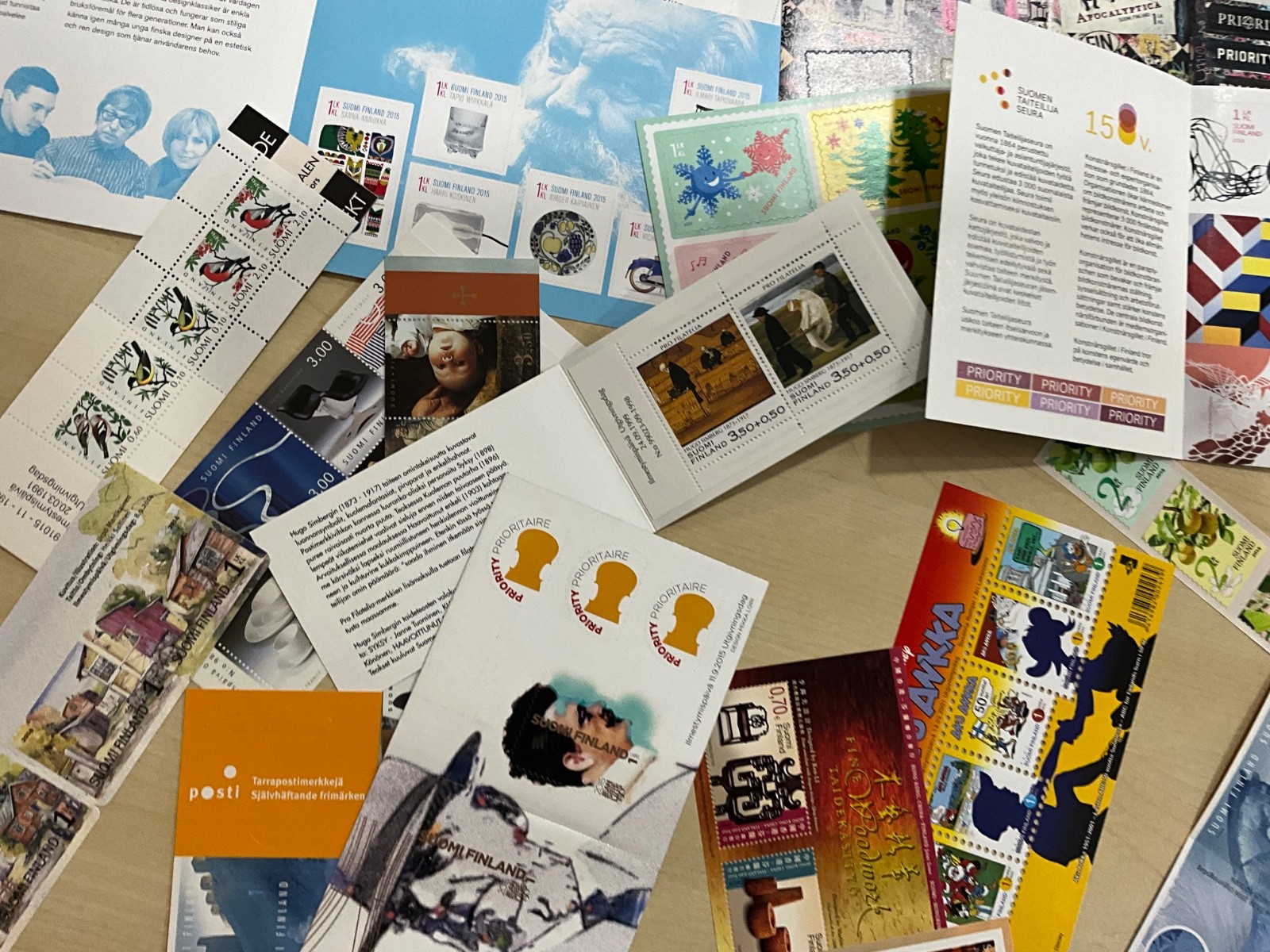 Finland MNH Stamps modern sheets booklets 102 different items @4*