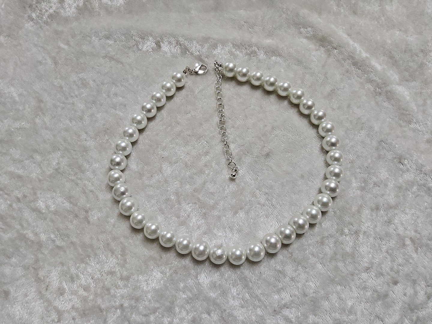 White Faux Pearl Glass Beaded Choker Necklace 16in