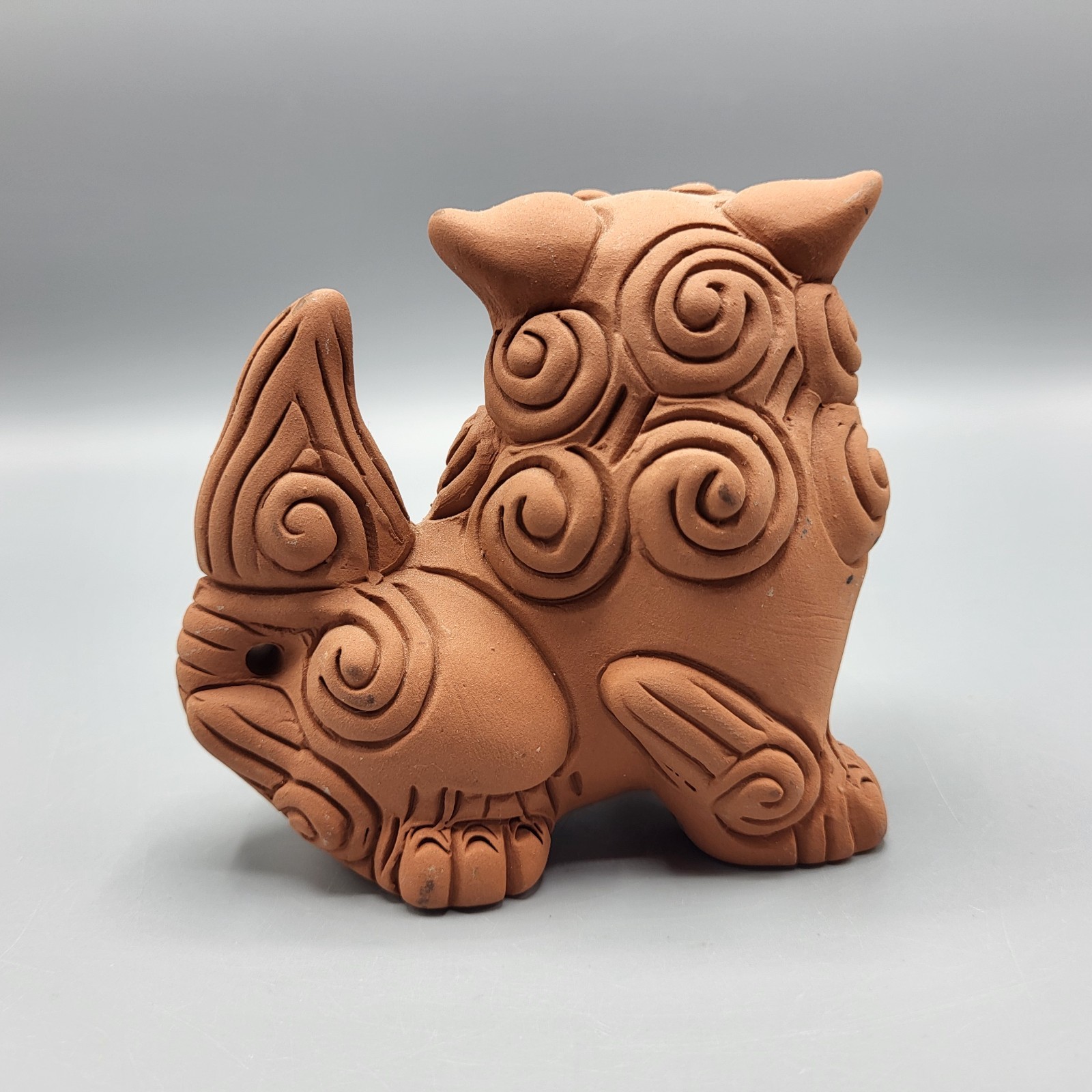 Set of 2 Okinawan Shisa Foo Dog Guardian Lions Figurines Terra Cotta Clay 3.5"