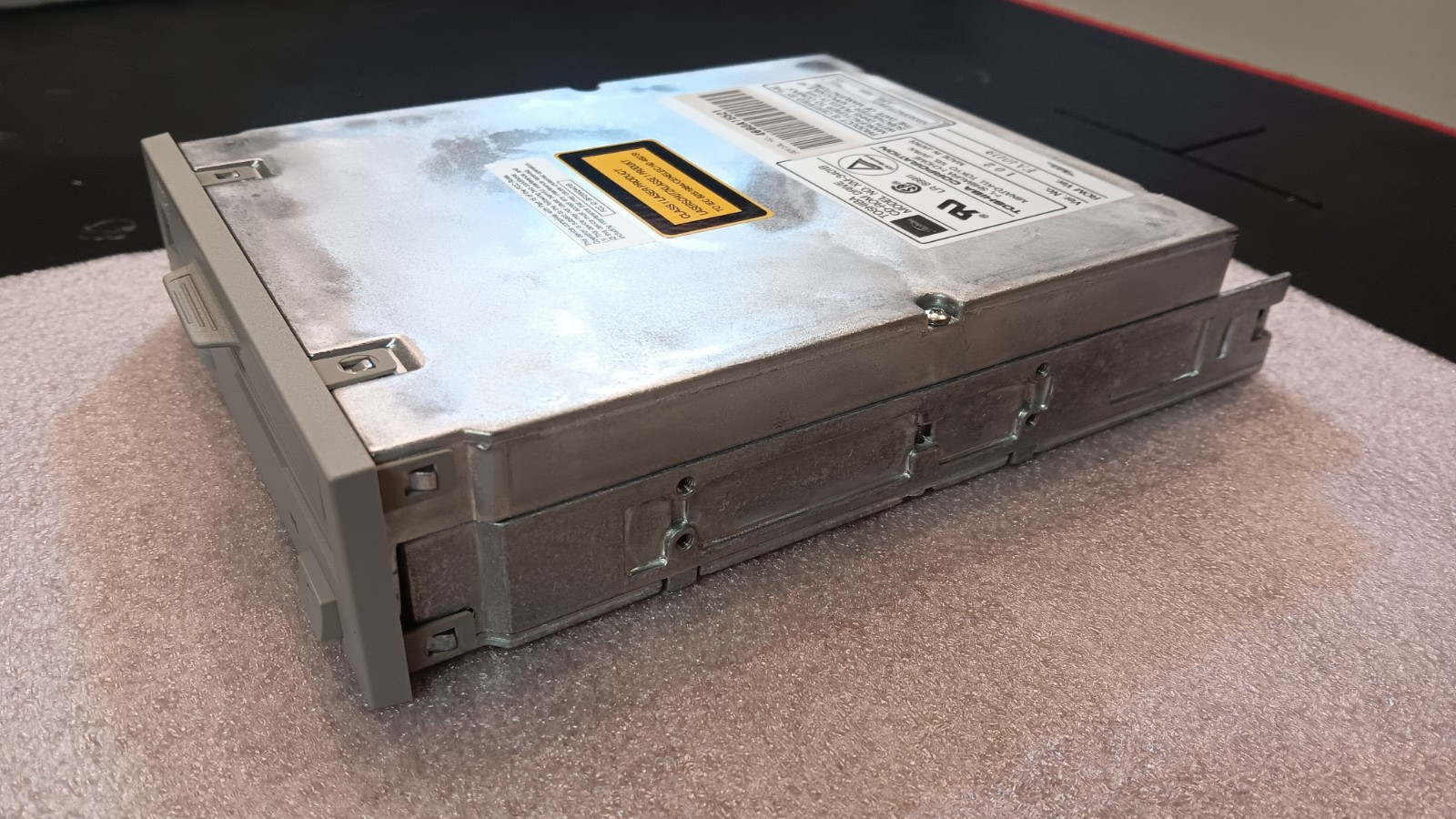 DEC/TOSHIBA XM-3501B CD-ROM DRIVE 50-PIN SCSI RRD44-AA 590571-FO