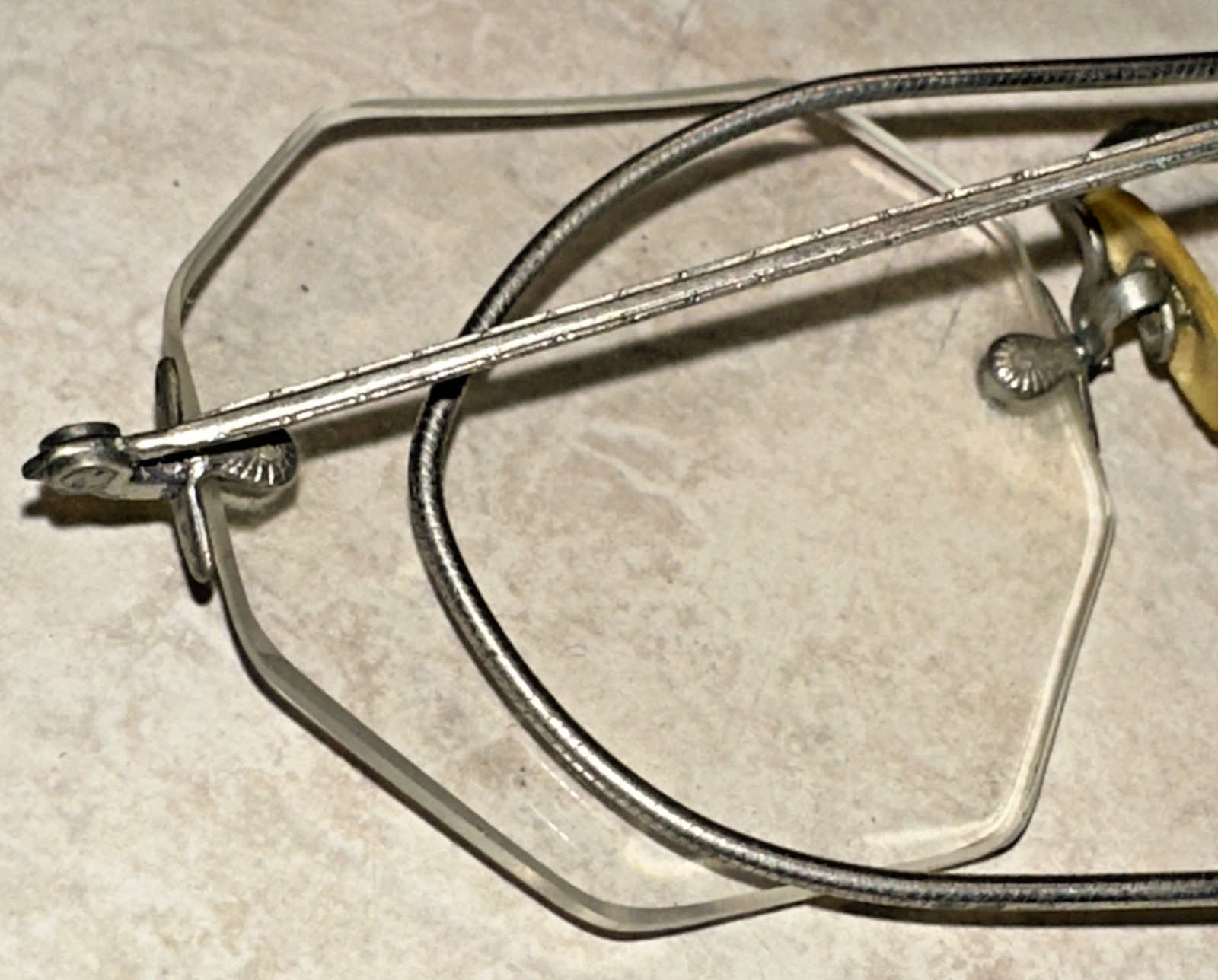 antique octagonal rimless eyeglasses silver tone basket weave metal case