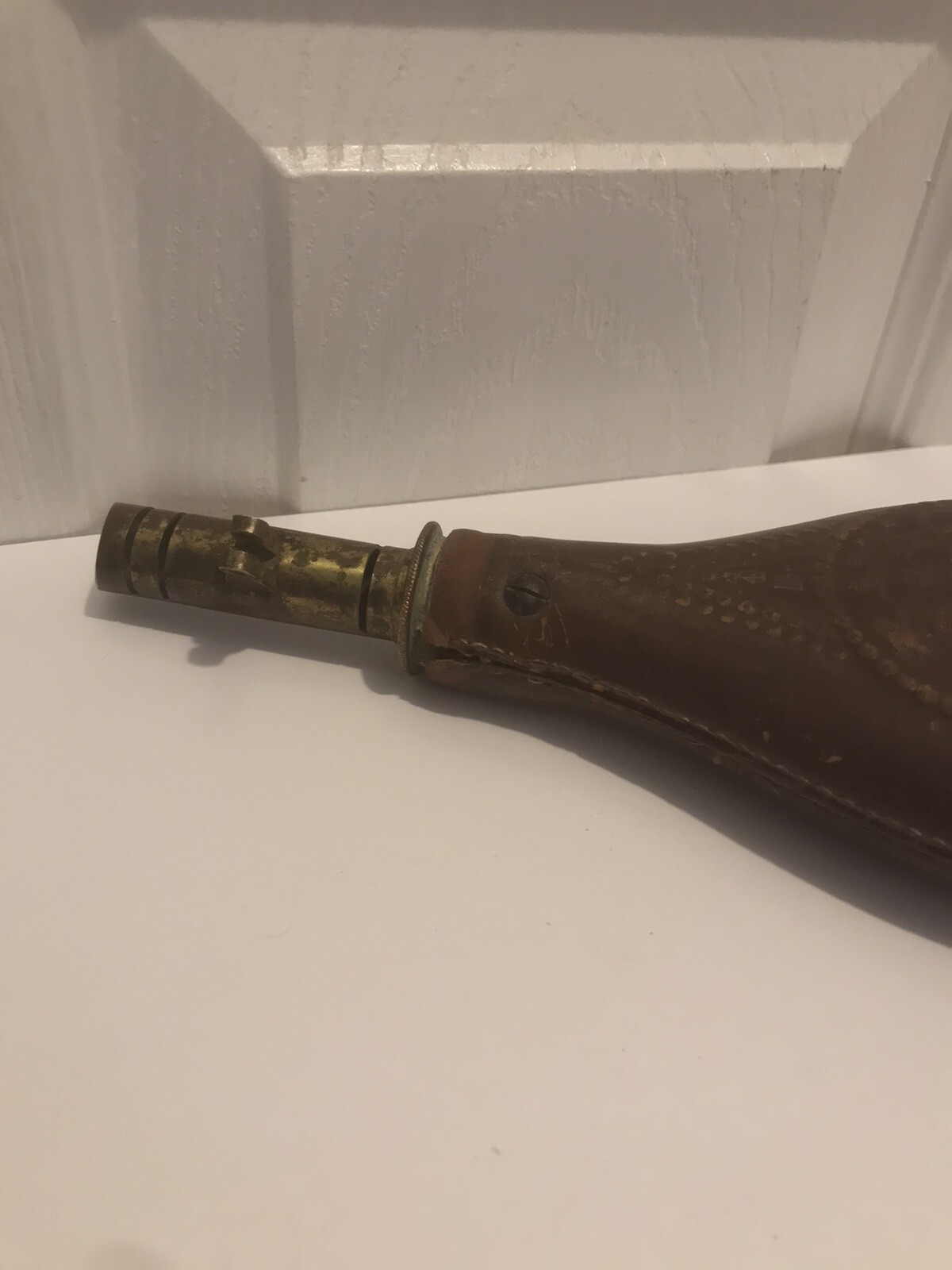 CIVIL WAR PERIOD LEATHER POWDER FLASK ( MARKED AM FLASK & CAP CO )