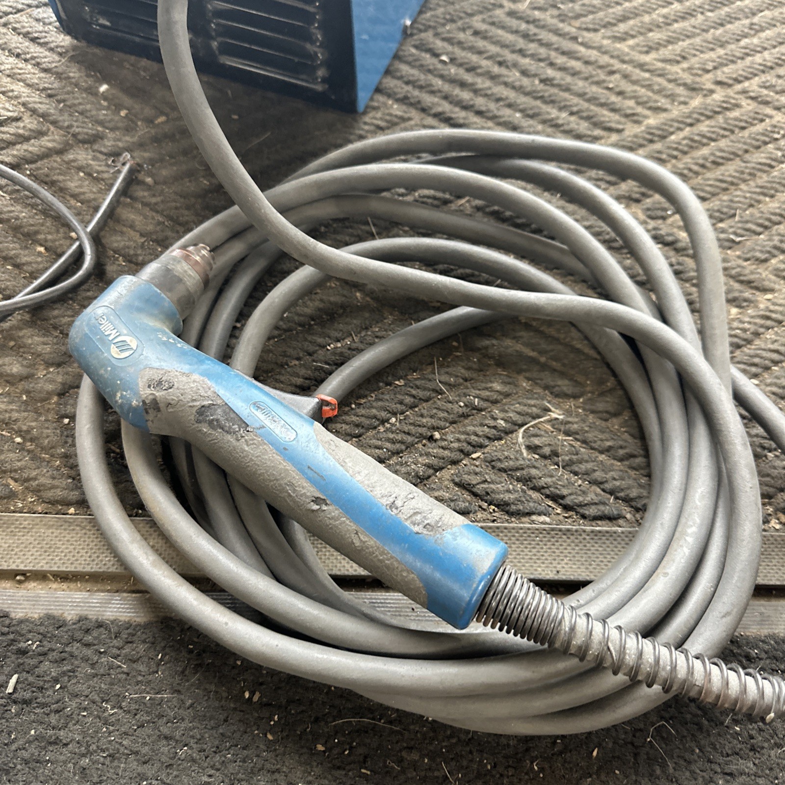Miller Spectrum 375 Plasma Cutter with XT300 Torch Not Tested, Missing Powercord