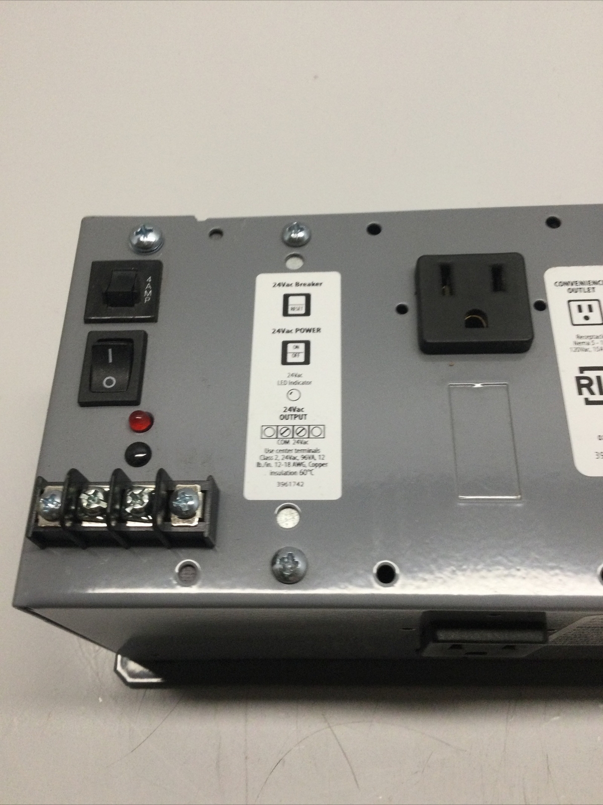 NEW, FUNCTIONAL DEVICES, PSH100A100A, 100VA, 120V, 50/60Hz, NEMA 5-15R. (22L-1)