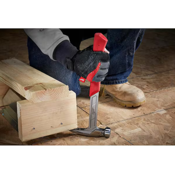 New !Milwaukee 22 oz. Milled Face Framing Hammer with 15 in. Pry Bar
