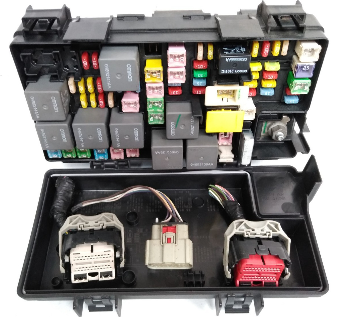 04692235AF Dodge 2008 Nitro Jeep Liberty Fuse Box Integrated TIPM Engine Bay A57