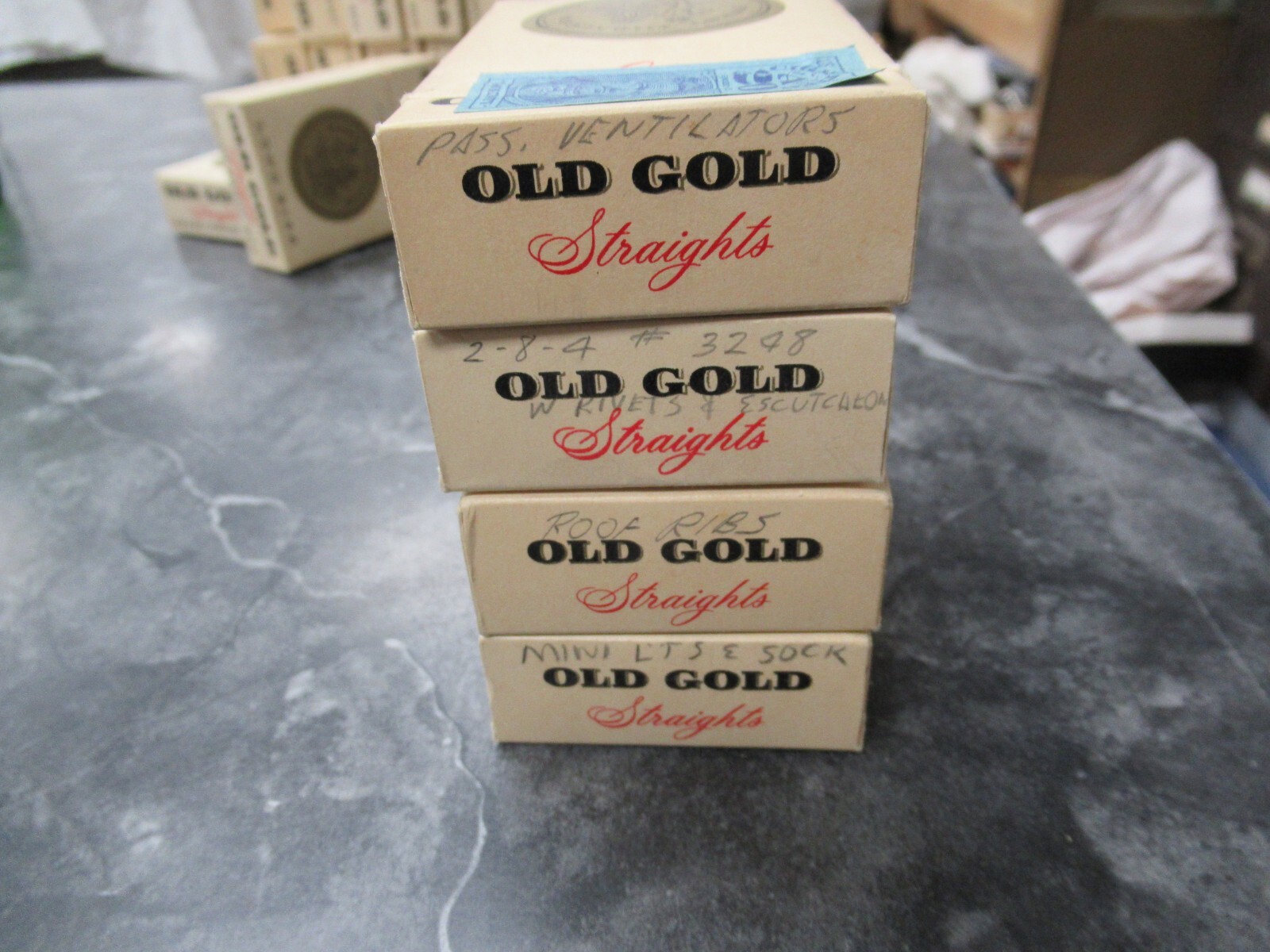 1 Vintage Used Empty Cigarette Hard Pack Paper Label Wrapper OLD GOLD Straights