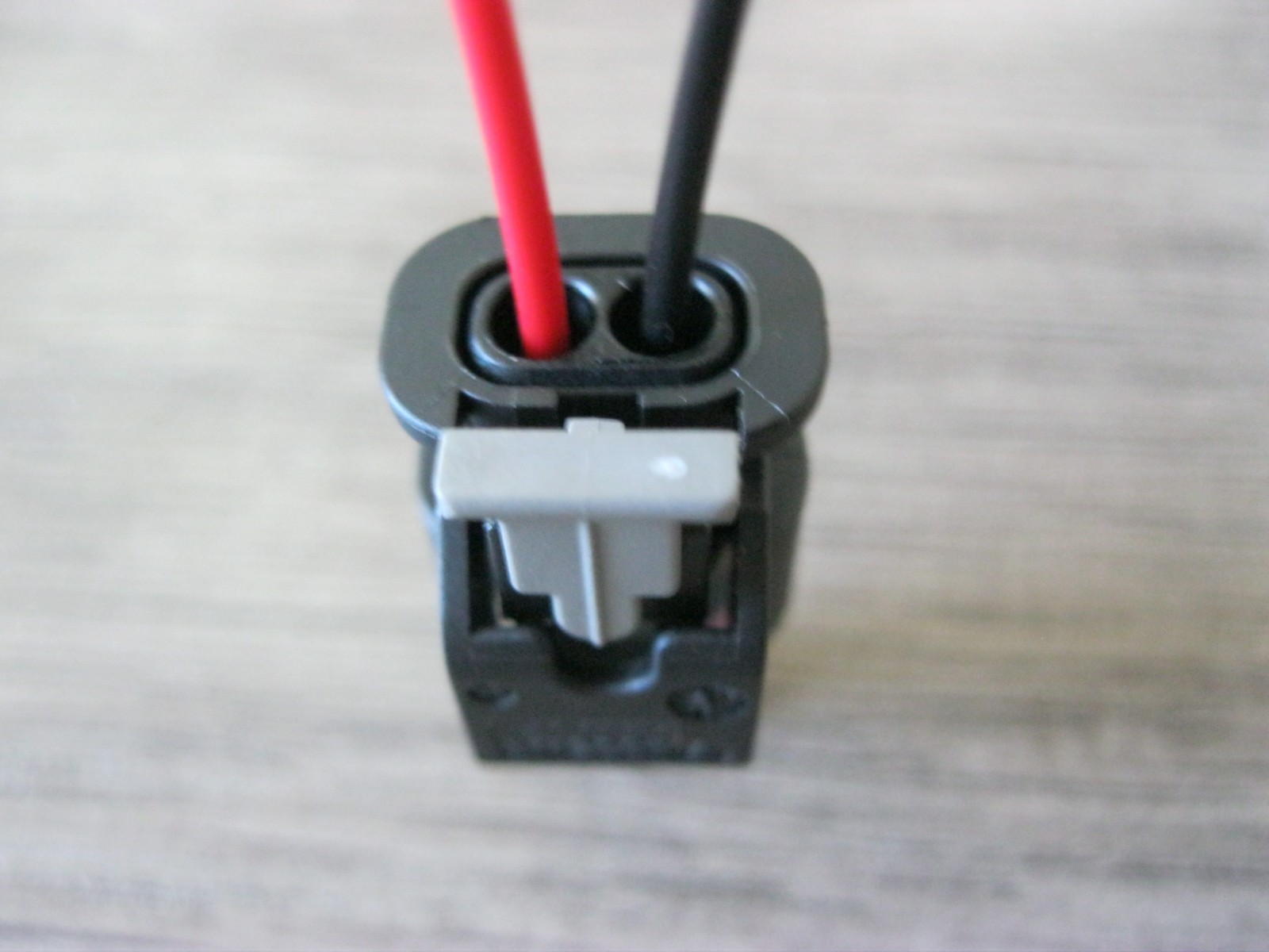 For Tesla Model 3, S, X , Y Pedestrian Warning Speaker Connector Pigtail Plug