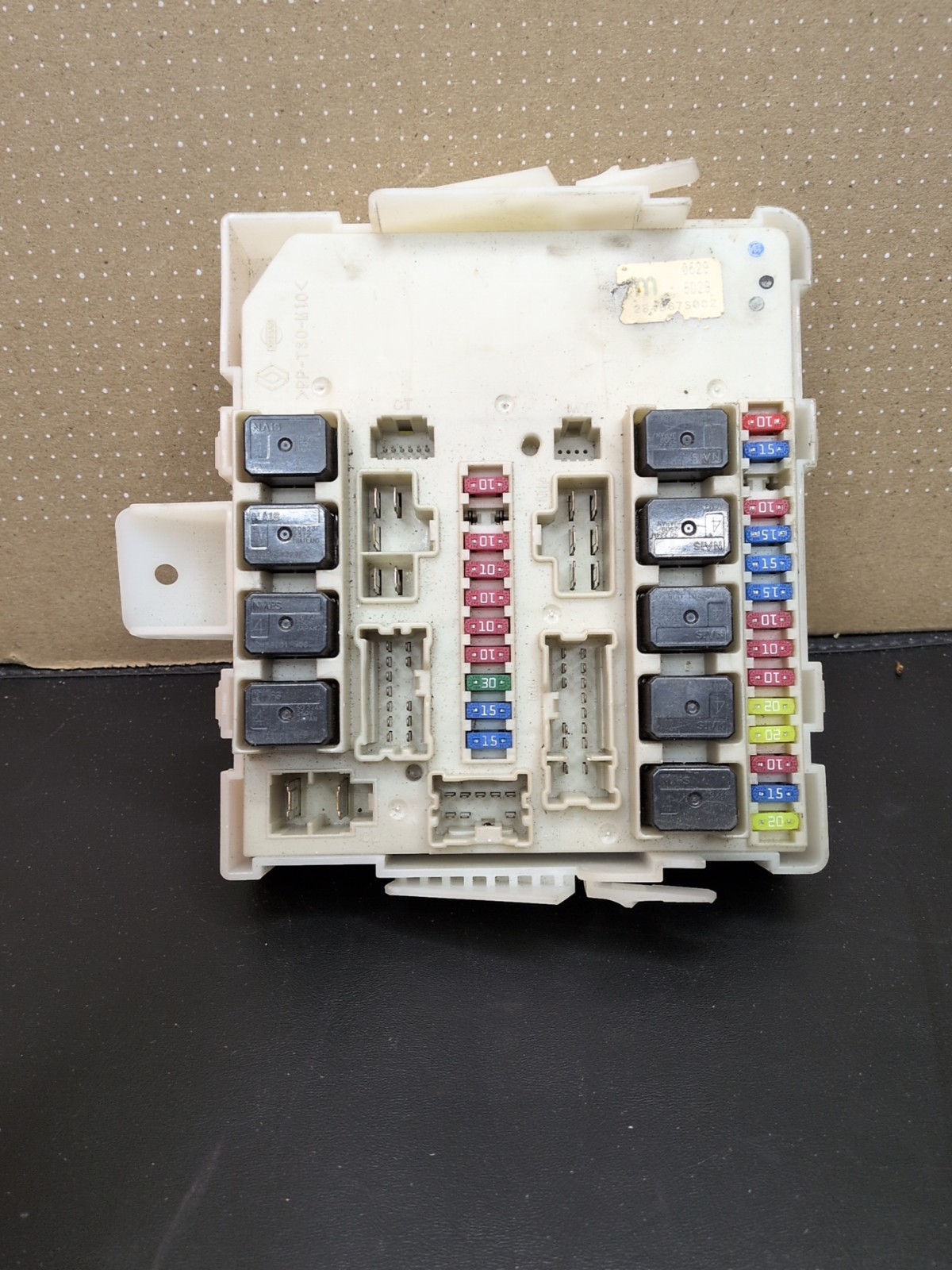 04-06 Nissan Armada Titan Infiniti Fuse Body Control Module 284B67S002