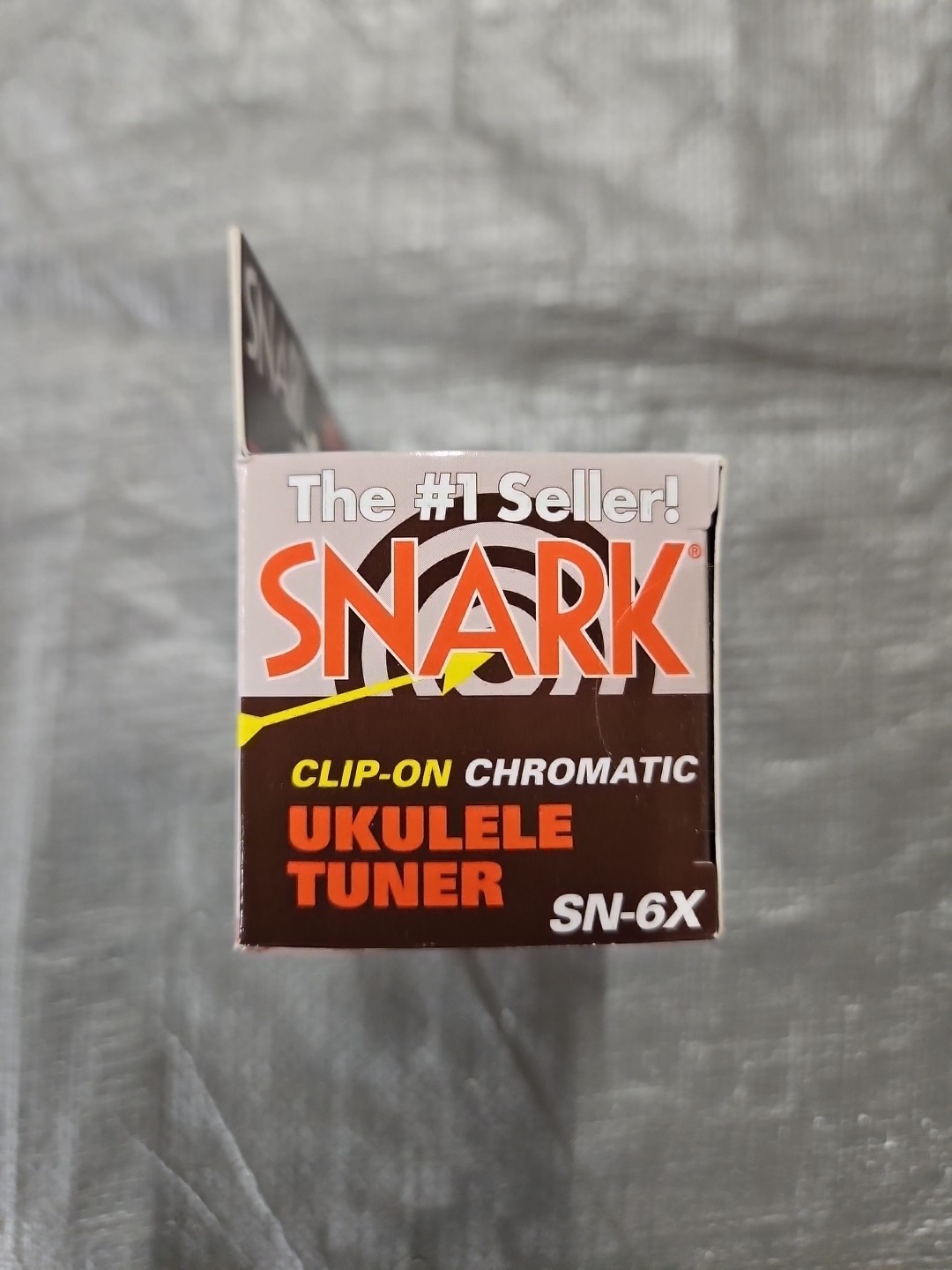 Snark SN6X Clip-On Chromatic Tuner for Ukulele, Black