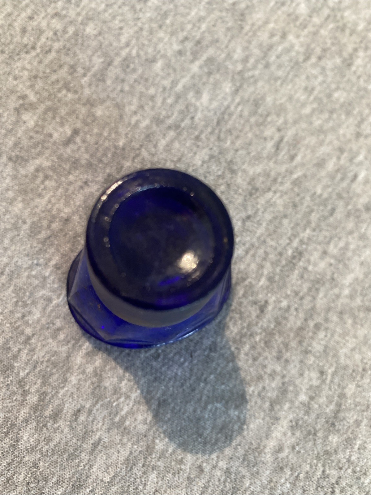 Vintage Wyeth PA ? Cobalt Blue Glass Eye Wash Cup Stopper Collyrium Apothercary